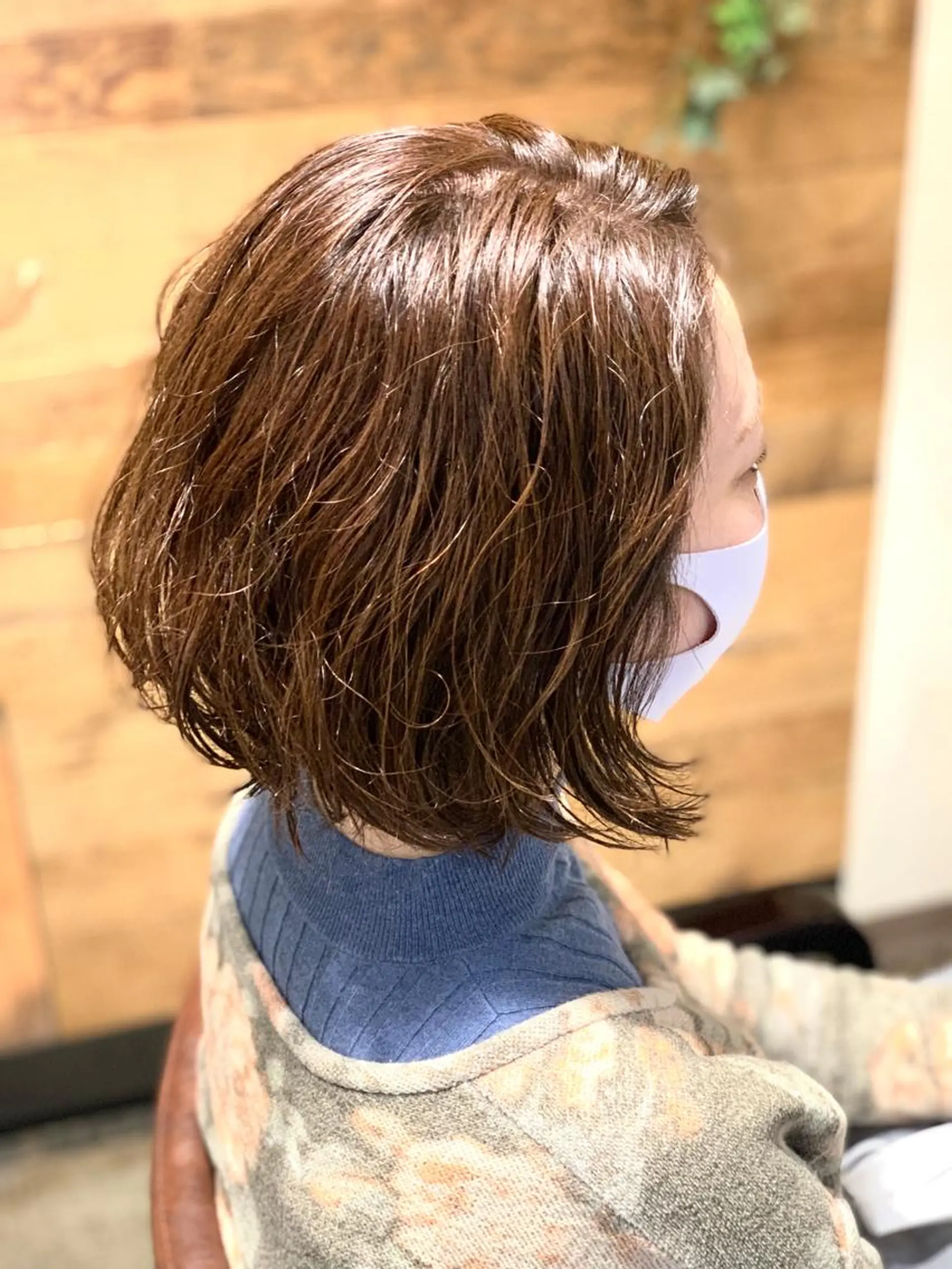 ミディアム カラー ハイライト✨髪質改善 TAKAさんです😊のヘアスタイル