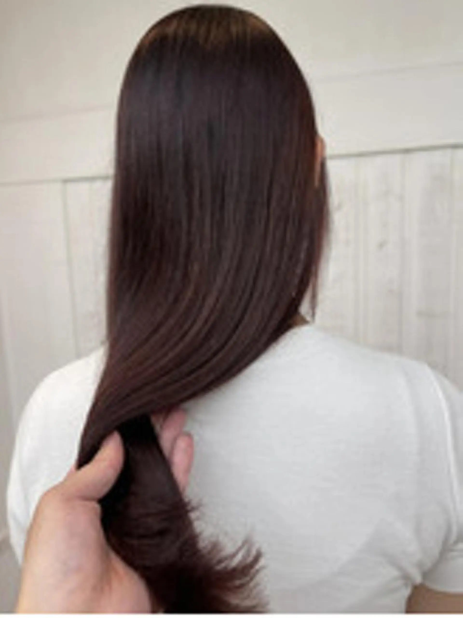 ミディアム カラー パーマ ヘアアレンジ ミディアムパーマ アディクシーカラー ケアカラー 髪質改善 トリートメント カット ヘアカラー トリートメント 【ヘアケア特化型】 newi天王寺のヘアスタイル