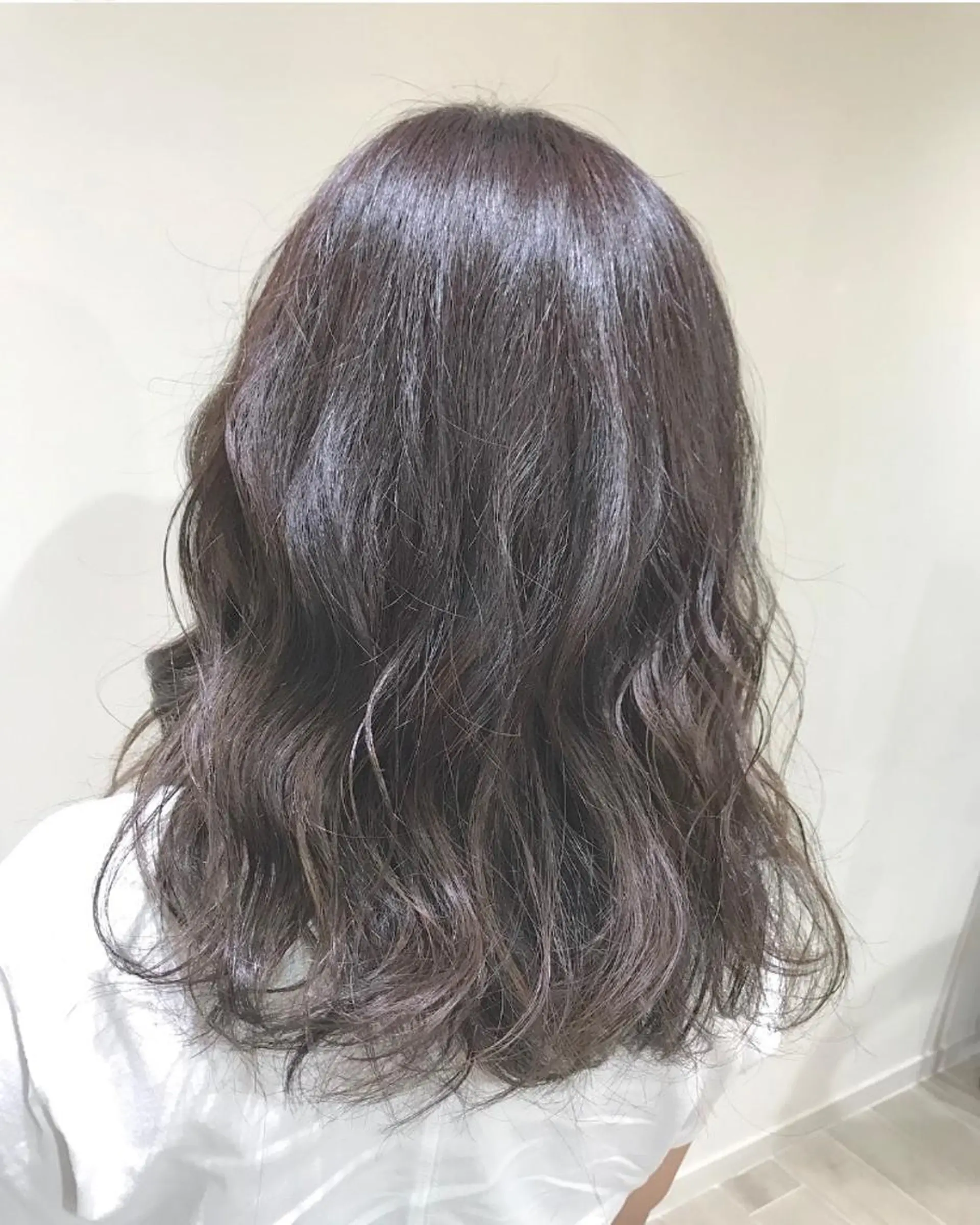 セミロング カラー ヘアアレンジ 髪質改善period.所属・いしかわまい🎀 髪質改善特価サロンのヘアスタイル