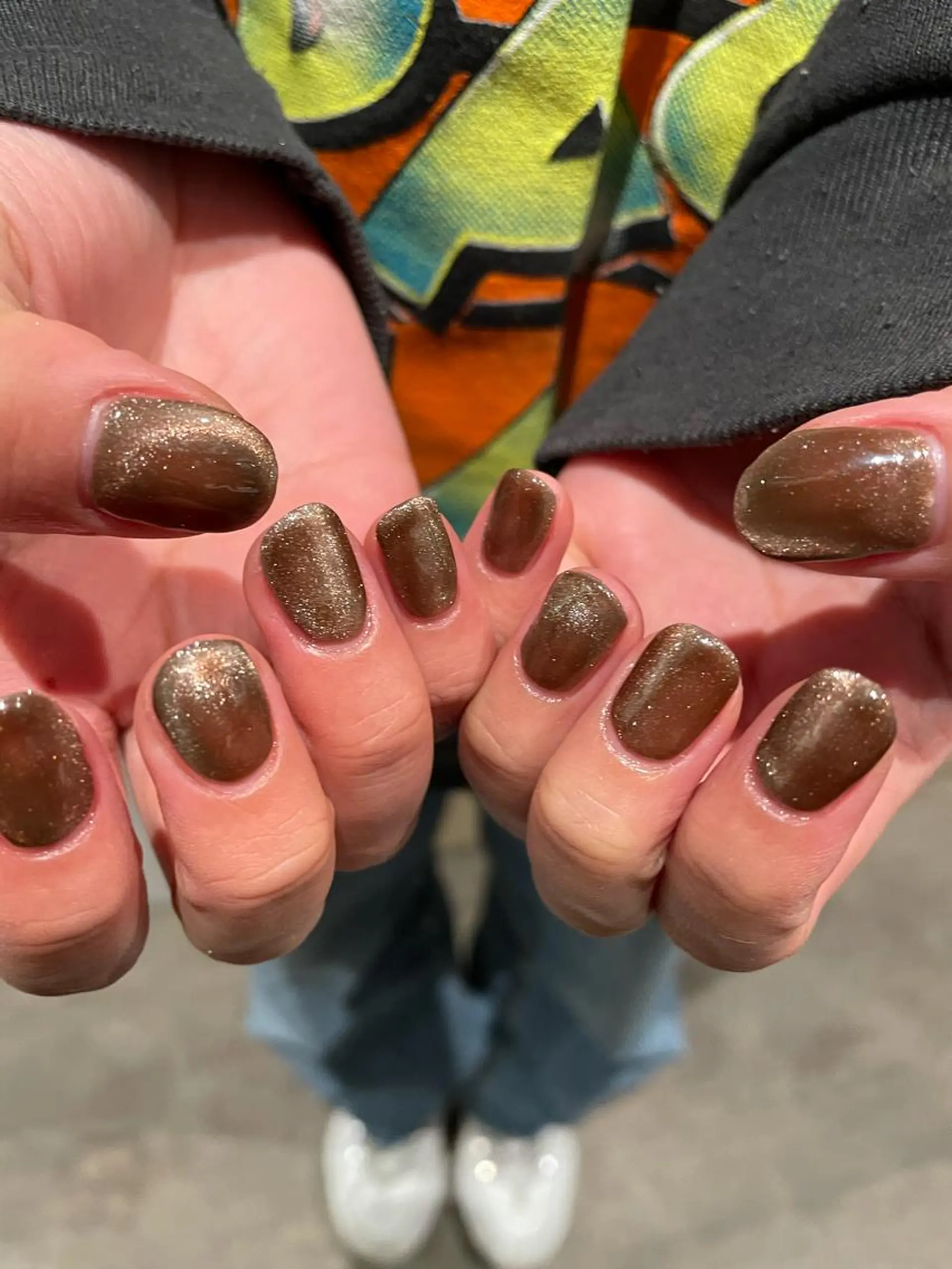ネイル ブラウン マグネットネイル ハンドネイル ナチュラル透明感🌱 小山美樹子のヘアスタイル