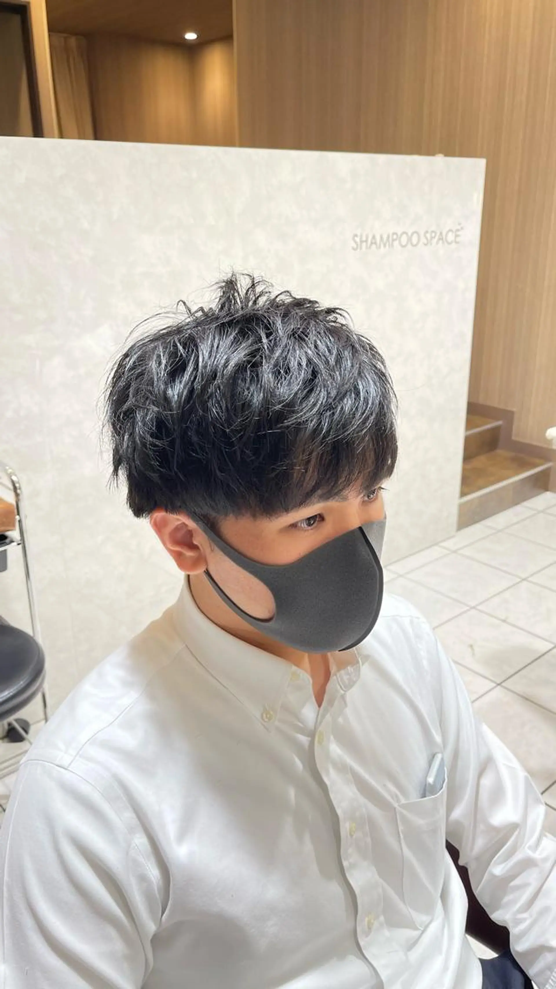 ショート パーマ メンズ ビジネス ツーブロック 刈り上げ テラモト カズヨシのヘアスタイル