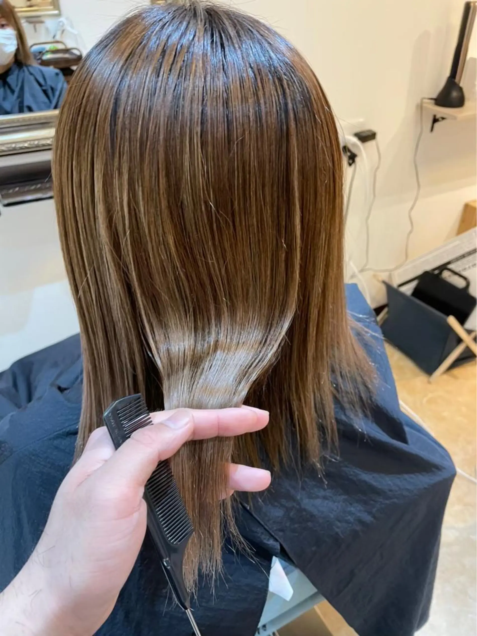 セミロング 髪質改善ayame 横山諒のヘアスタイル