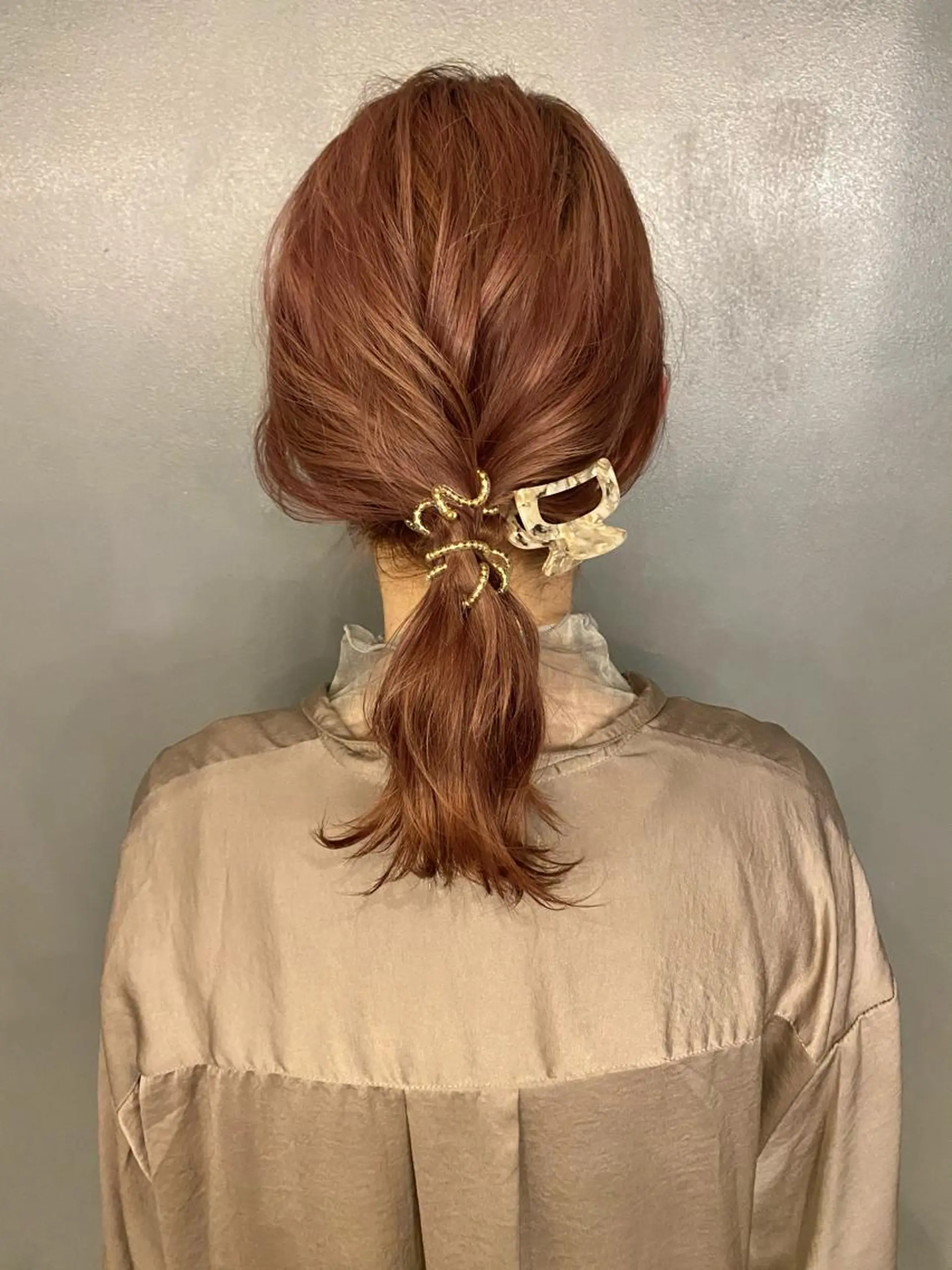 ミディアム カラー maruquee de mashu所属・モモコ/ブリーチ/ ミルクティカラーのヘアスタイル