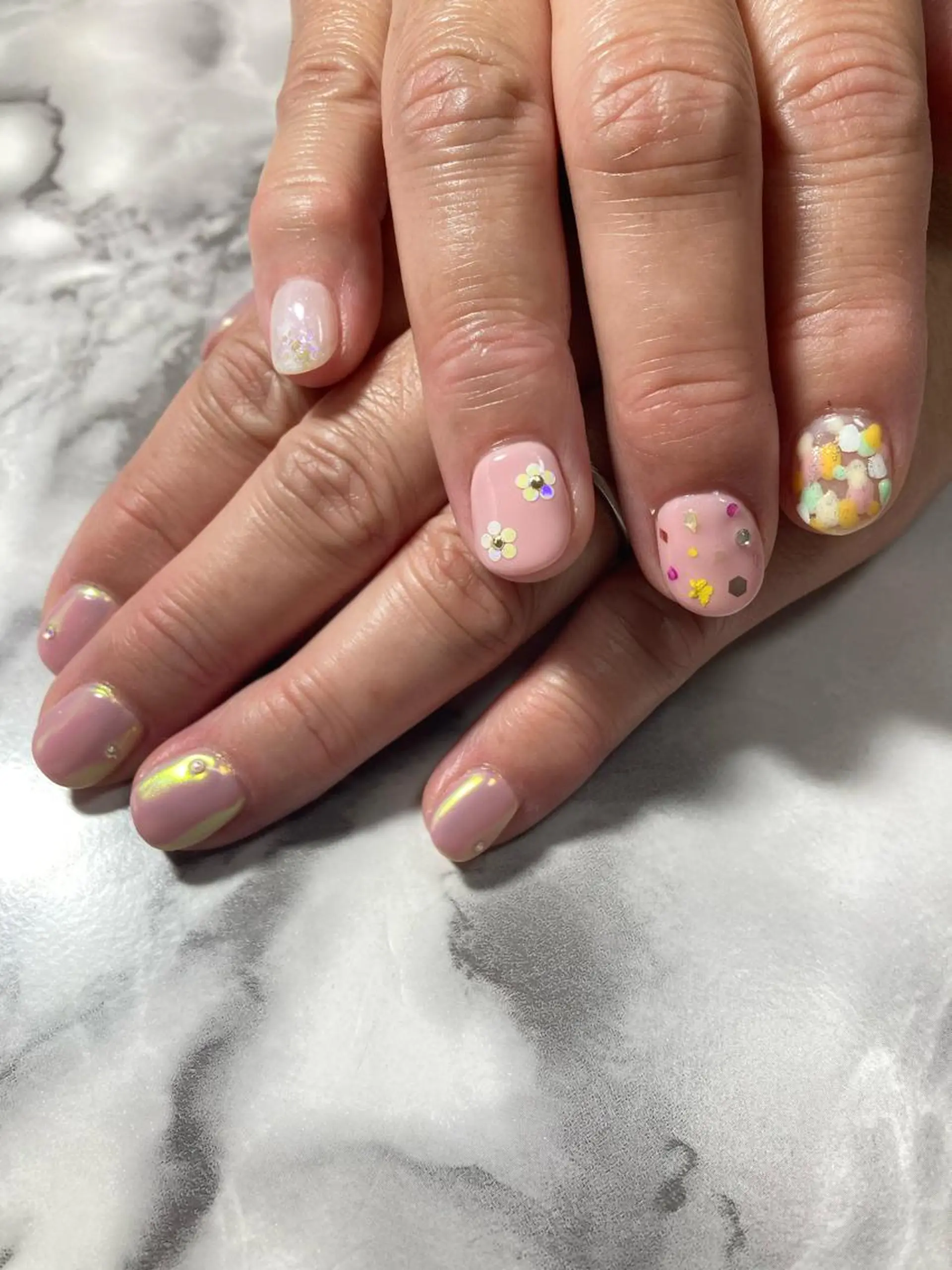 ネイル ハンドネイル ネイルサロン D-glowのネイルデザイン