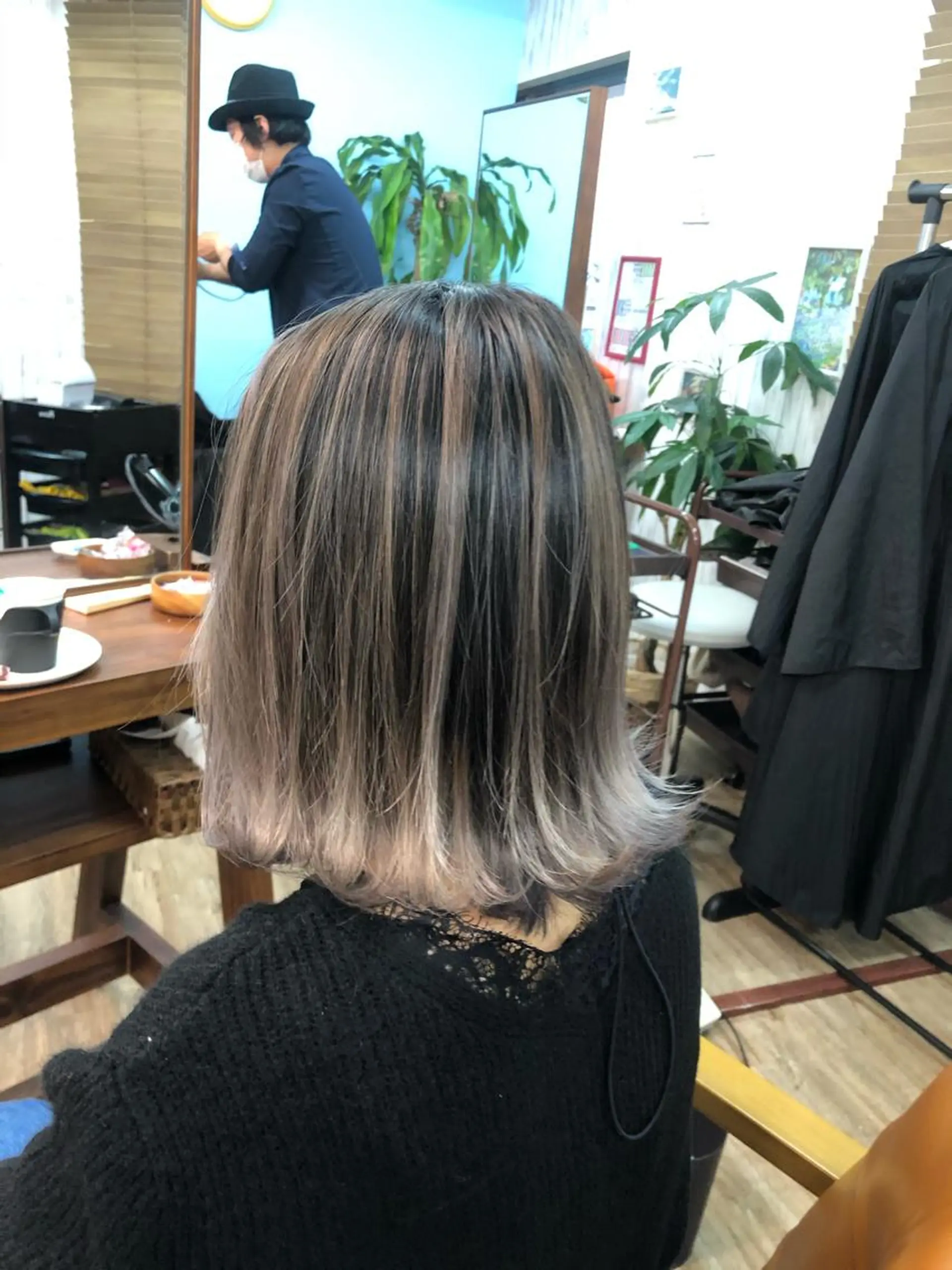 ミディアム レイヤーカット 髪質改善ayame 横山諒のヘアスタイル