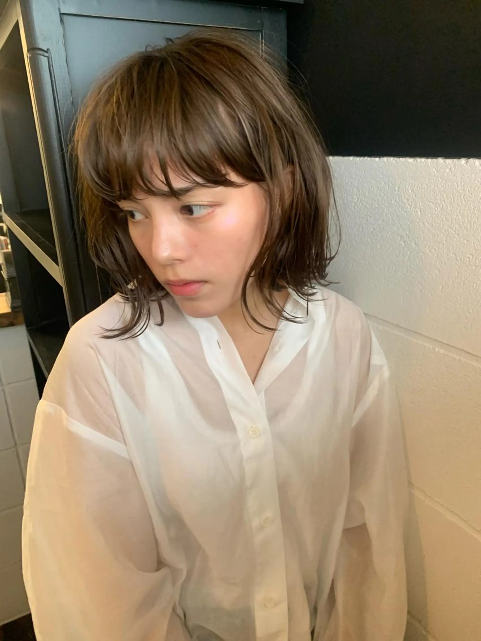 ミディアム コヤマ ナミのヘアスタイル