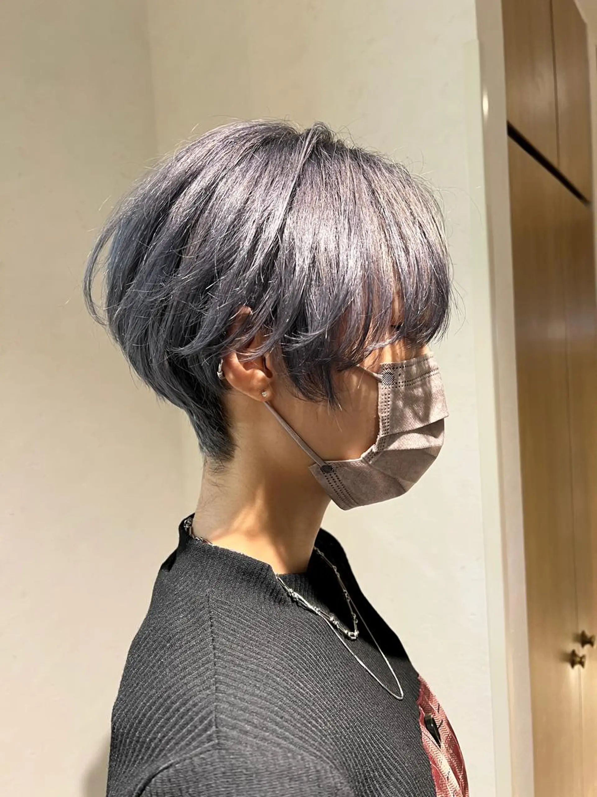 ショート カラー ブリーチ シルバー カット ヘアカラー トリートメント 透明感カラー/ ダブルカラー /ソラのヘアスタイル