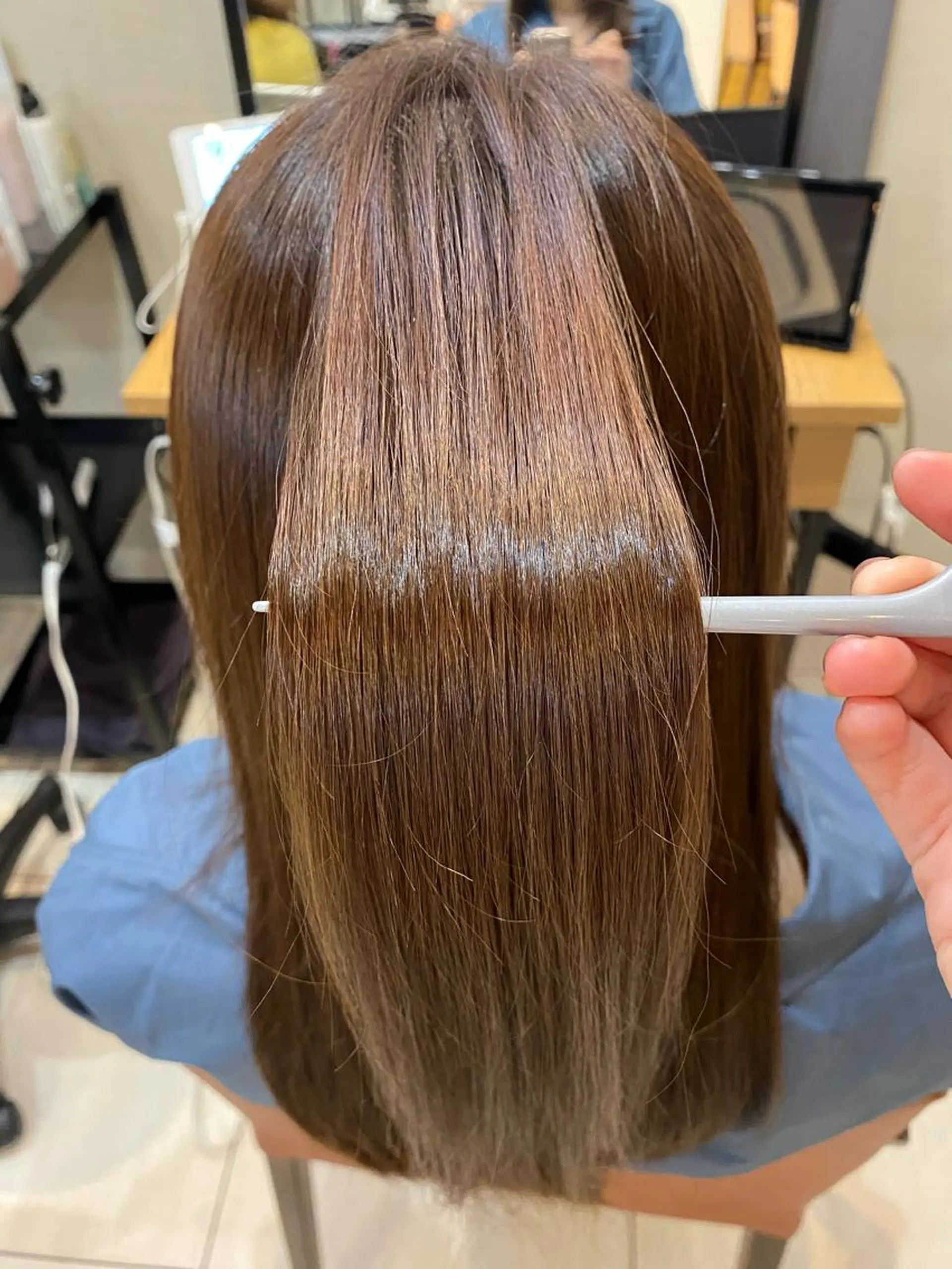 ロング あやめ【顔まわり/レ イヤー/柔らかカラ】のヘアスタイル