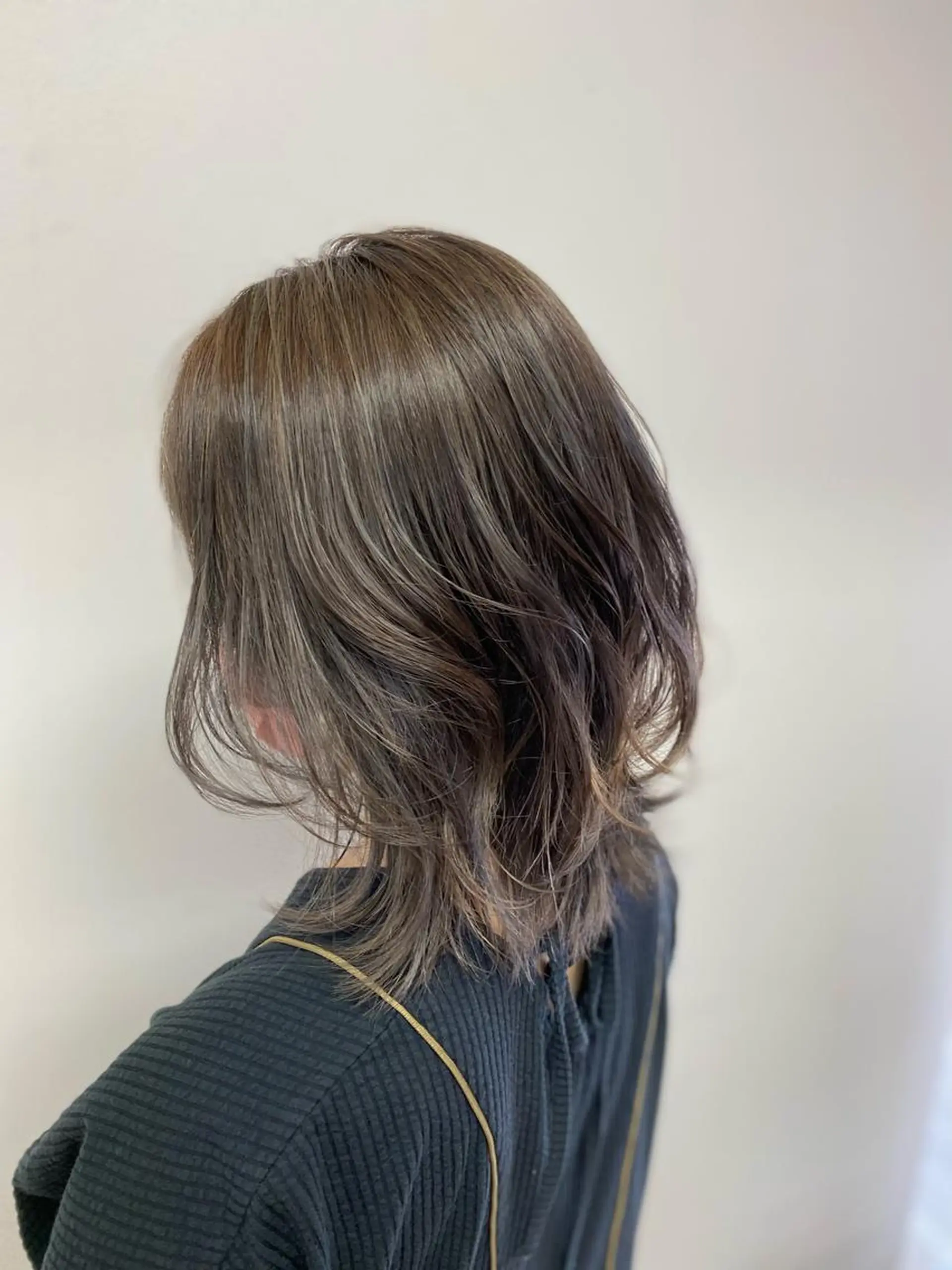 ミディアム カラー ヘアカラー AKI💛 すみれの眉毛・アイブロウイメージ