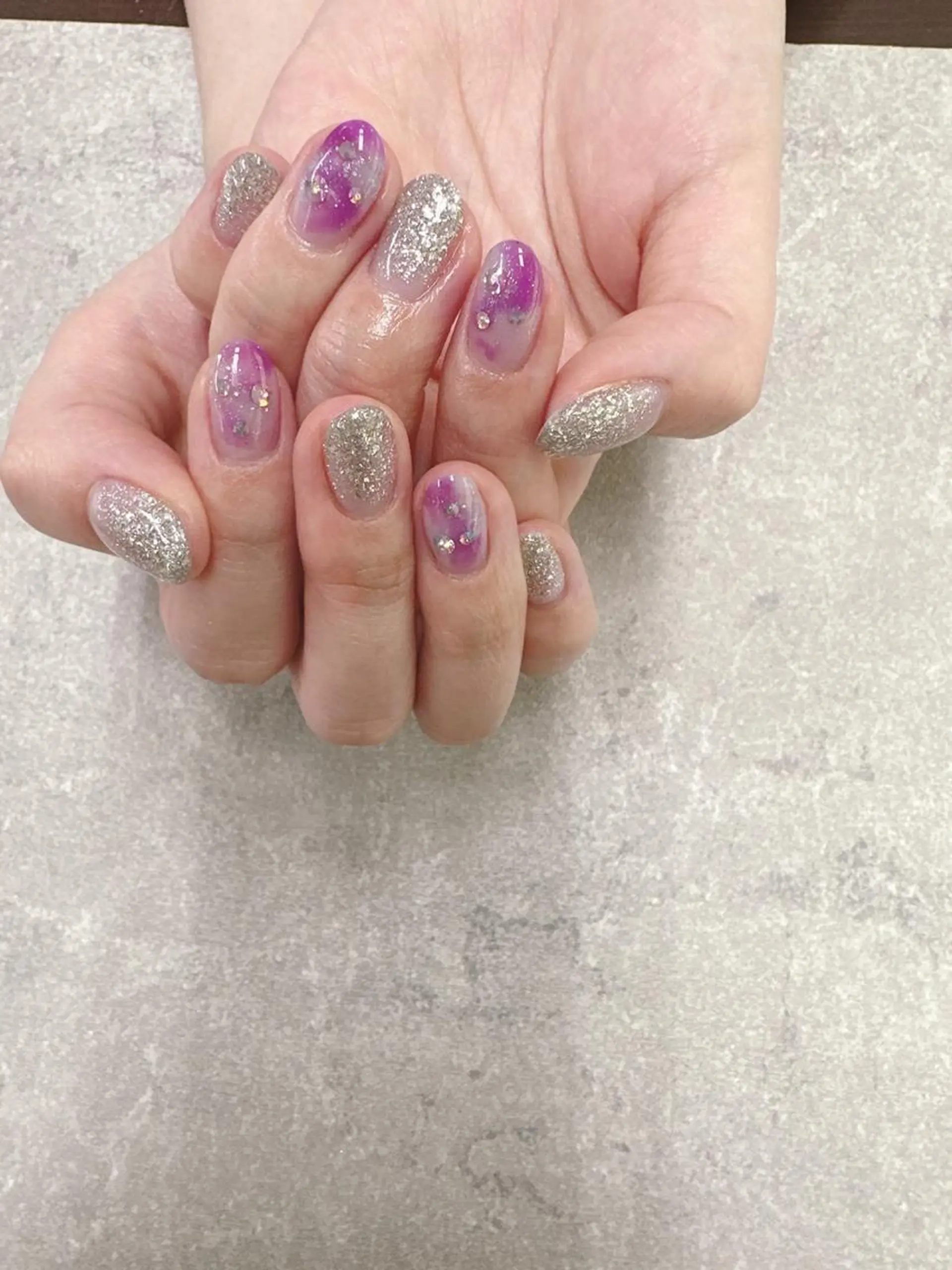 ネイル フットネイル フレンチネイル ジェルネイル ガラスフレンチ グラデーション ハンドネイル ハンドケア FASTNAIL PLUS 新宿店のネイルデザイン