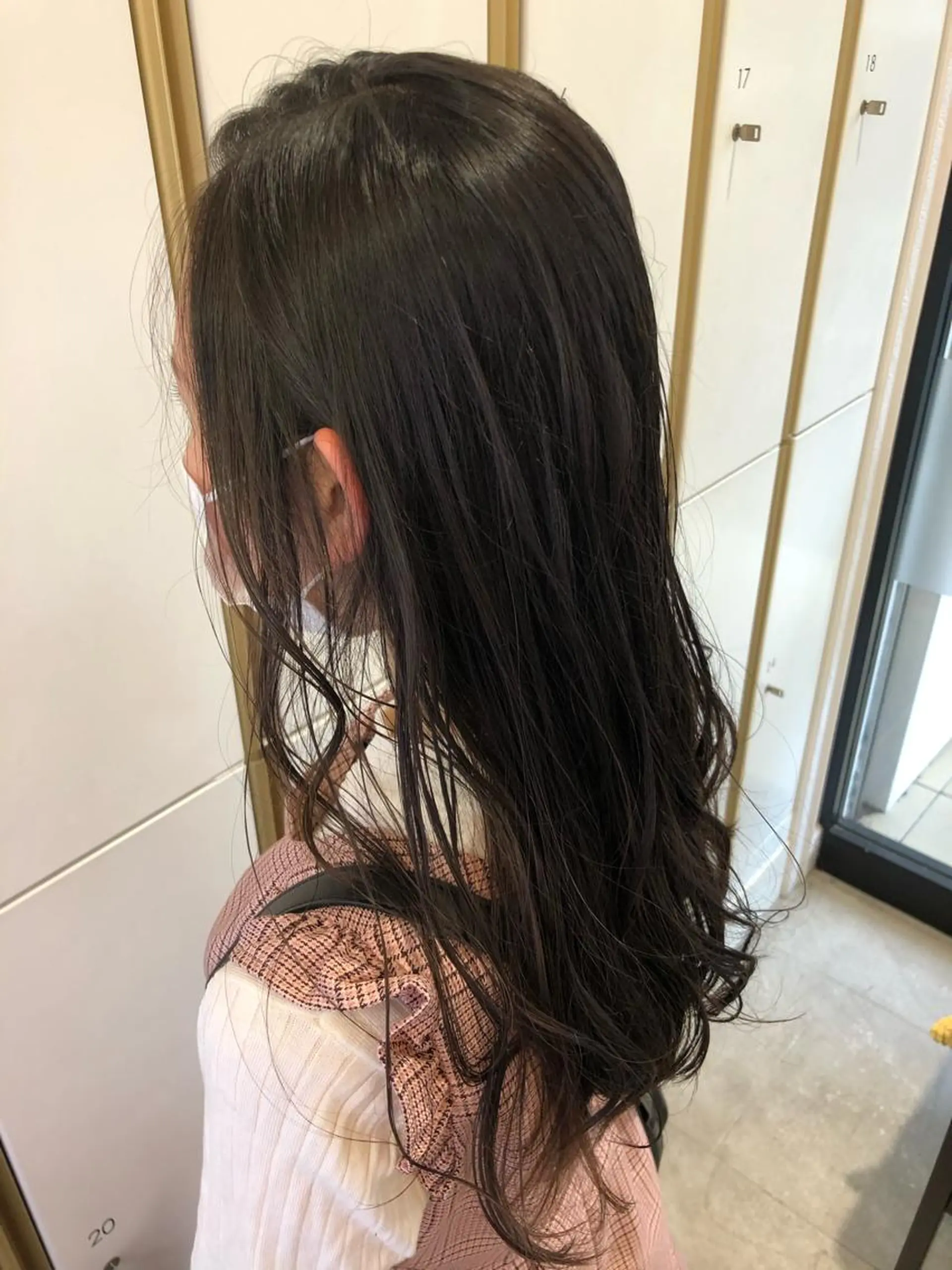 ロング カラー 渕向 克海のヘアスタイル