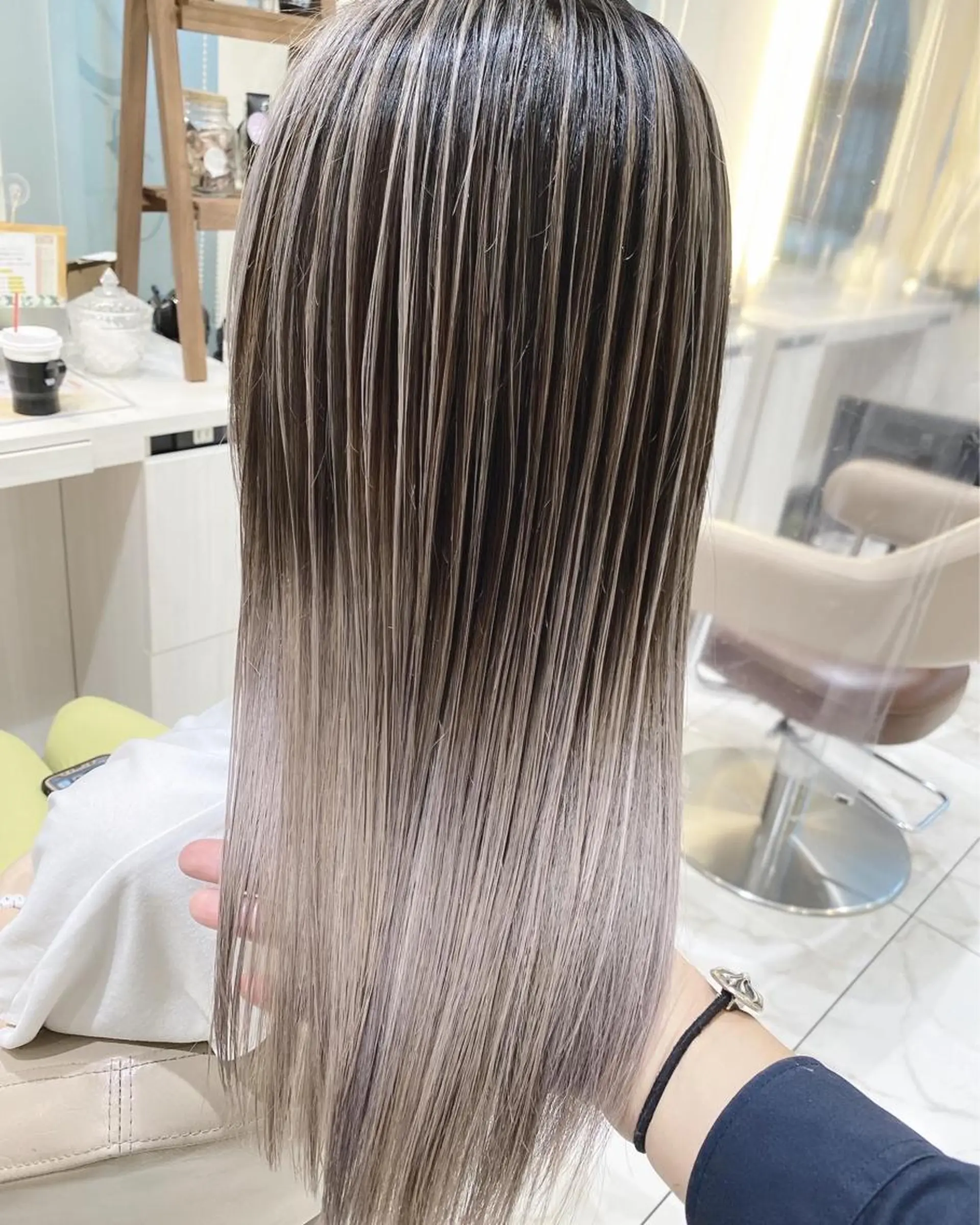 ロング カラー バレイヤージュ 髪質改善 レイヤーカット 山崎俊輔/髪質改善 /バレイヤージュのヘアスタイル