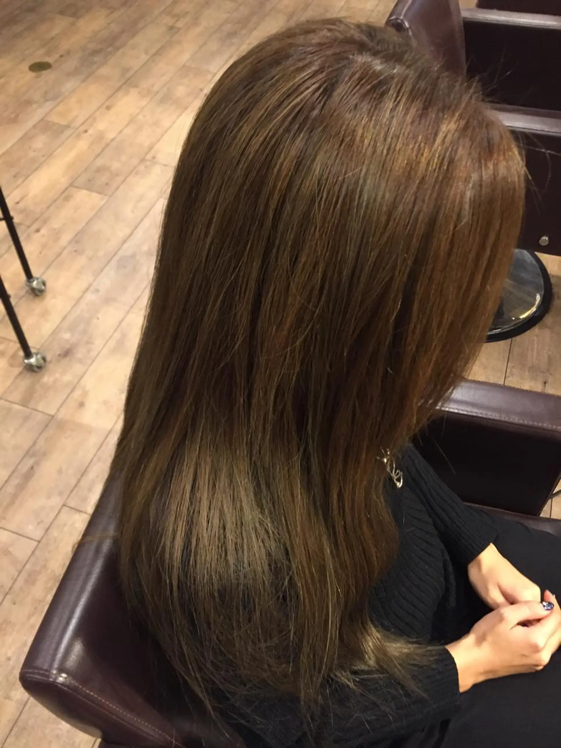 セミロング アッシュ ハイライト カット ヘアカラー トリートメント RiLo所属・[RiLo] 松村のヘアスタイル