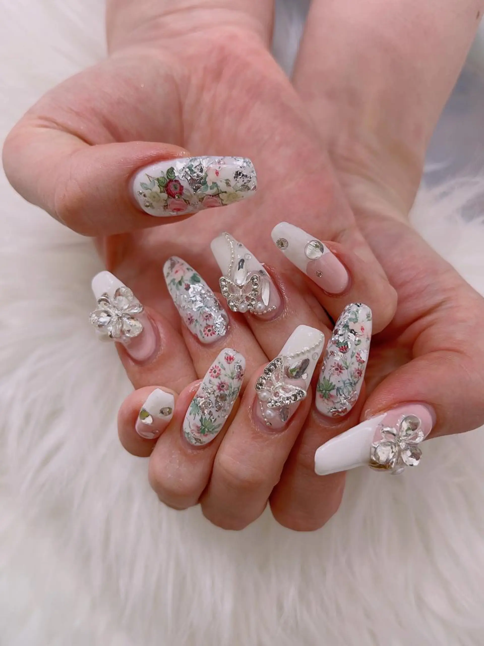 ネイル 菲菲ネイルサロン所属・FF フィフィネイルサロンのネイルデザイン