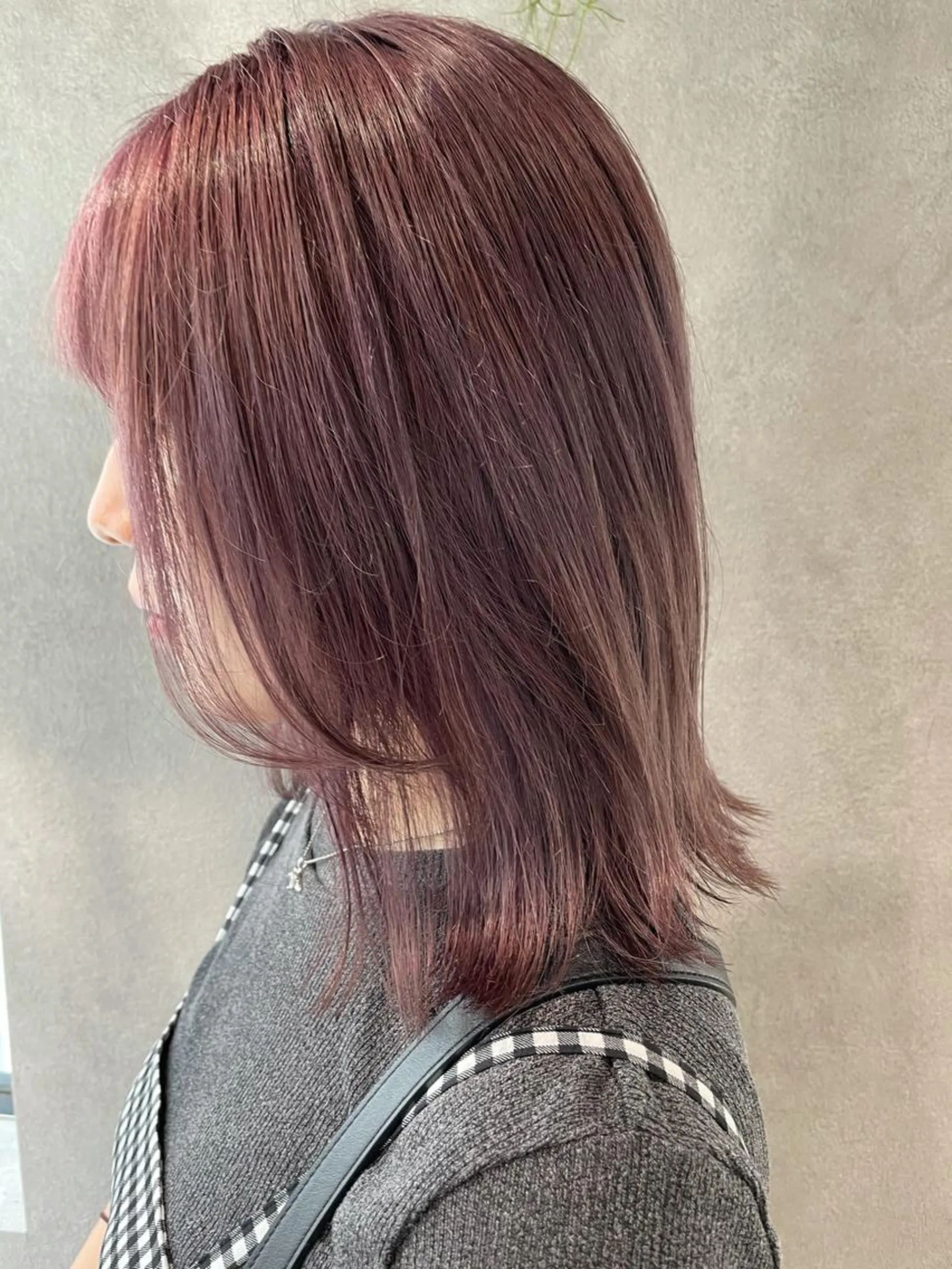 セミロング カラー ラベンダーカラー ピンクカラー ピンクラベンダー ヘアカラー ナチュラル透明感🌱 小山美樹子のヘアスタイル