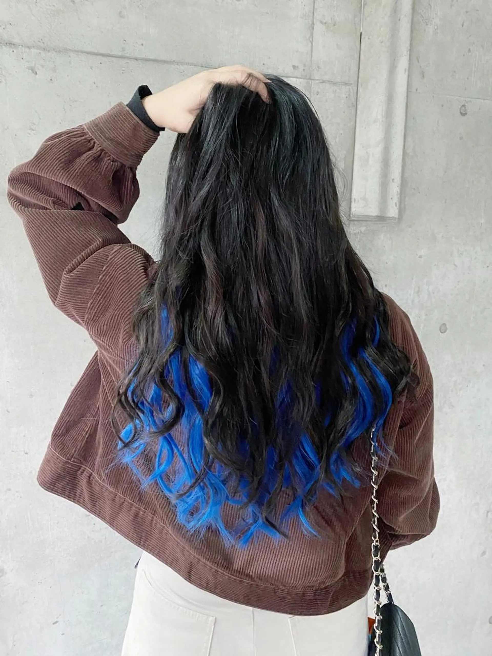 ロング カラー シールエクステ ブルーカラー インナーカラー エクステ エクステ 是枝 さくらのヘアスタイル