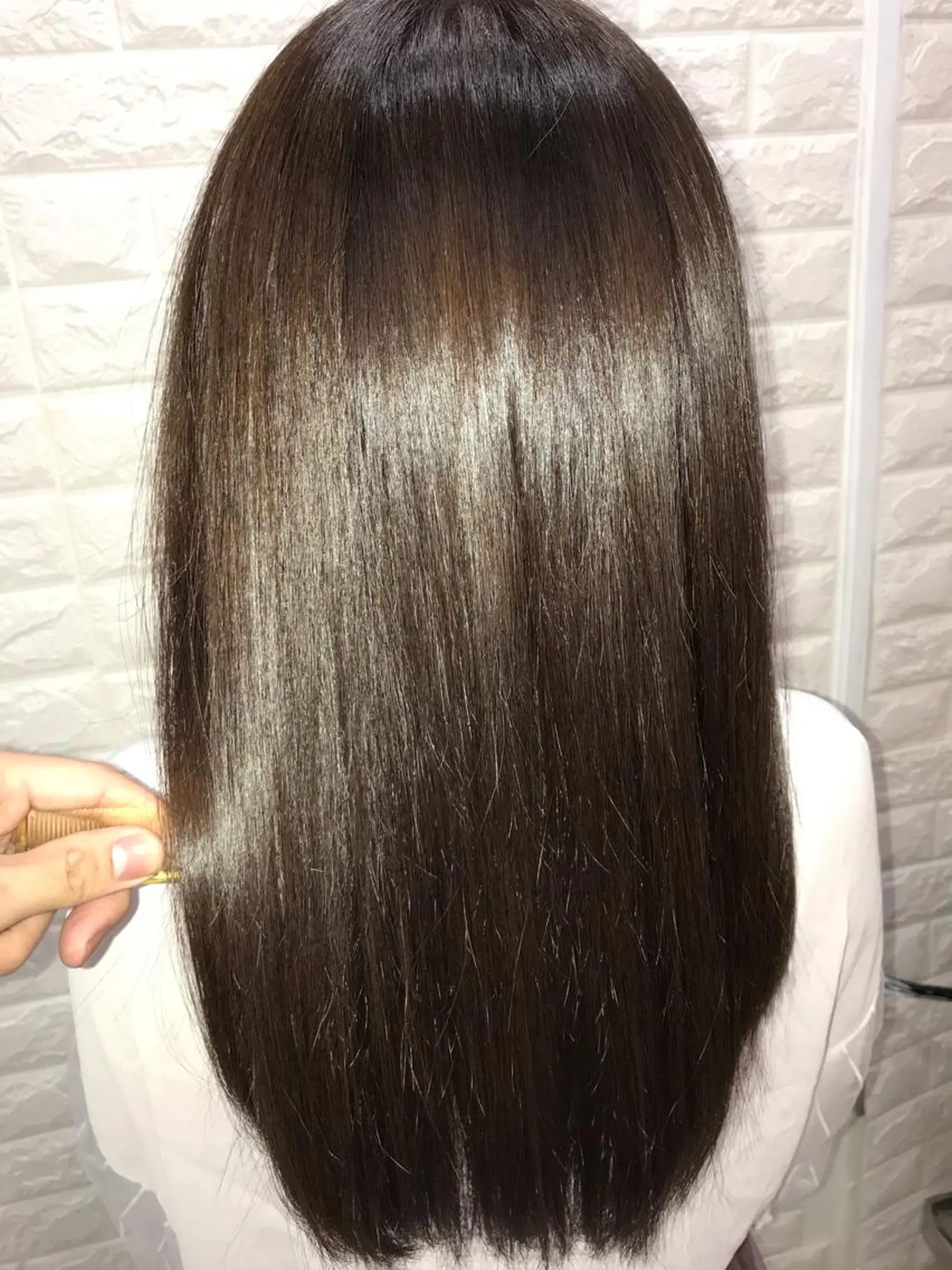 ミディアム 20代半ば上質なへア ケア 髪質改善 大西のヘアスタイル