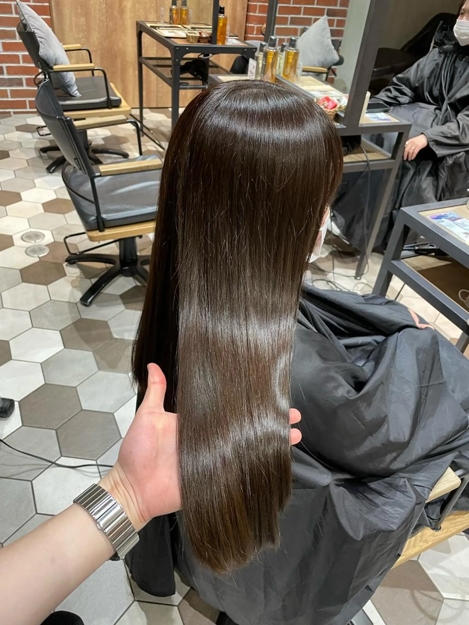 ロング 髪質改善、縮毛矯正 酸性縮毛矯正のヘアスタイル