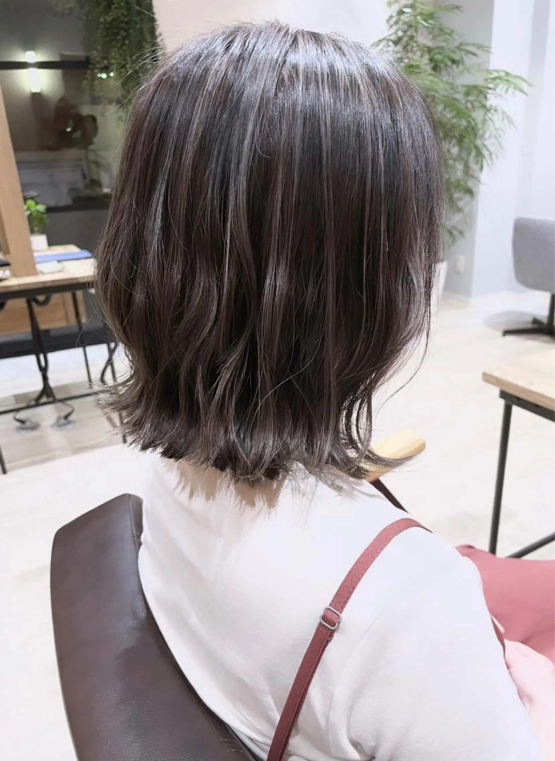 ショート VERBENA所属・ハイライト／艶カラー 大河シンジのヘアスタイル