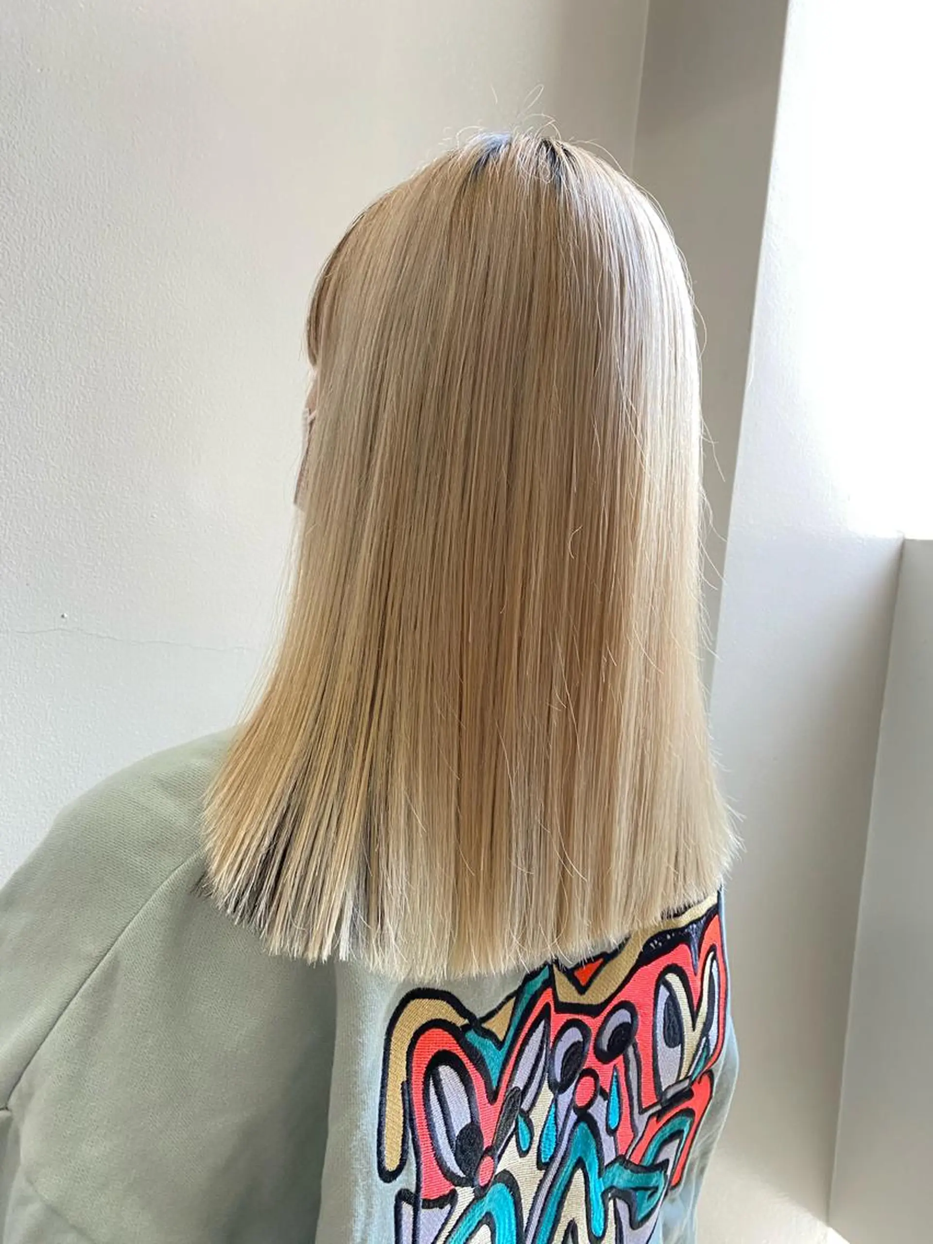 セミロング カラー サカグチユキナ 【tocca】のヘアスタイル