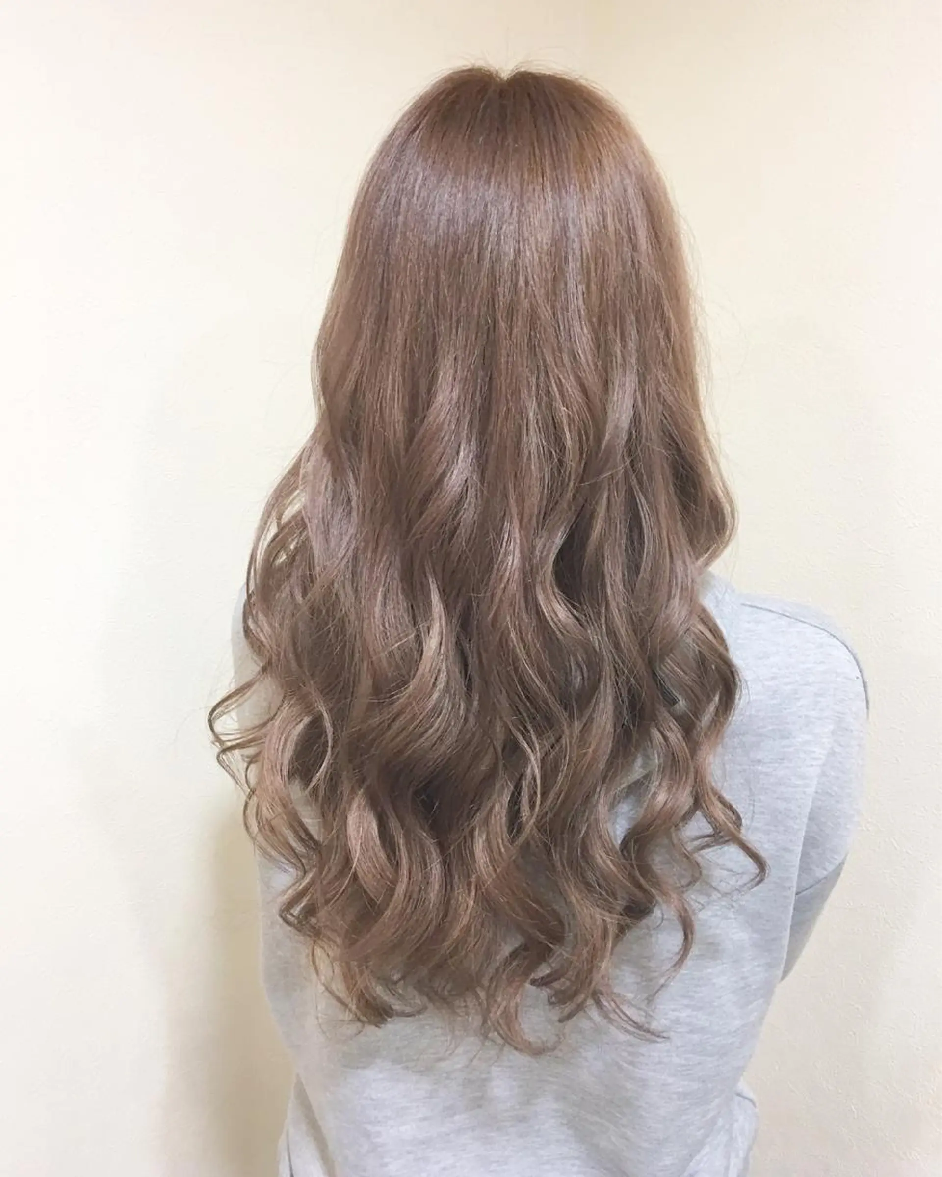 ロング ヤマグチ ヒカルのヘアスタイル