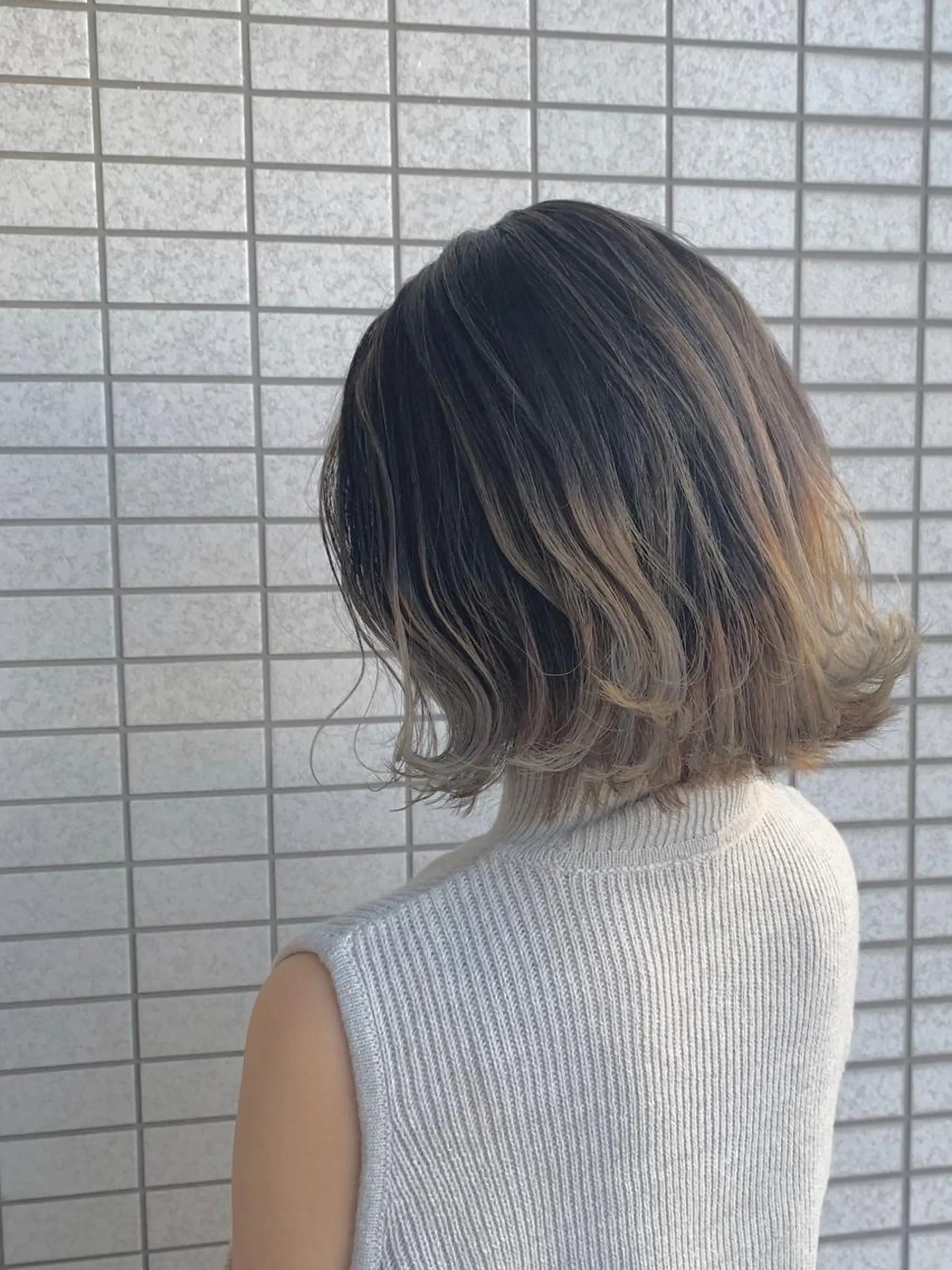ミディアム カラー バレイヤージュ レイヤーカット ヘアカラー トリートメント クバガワ シュンのヘアスタイル