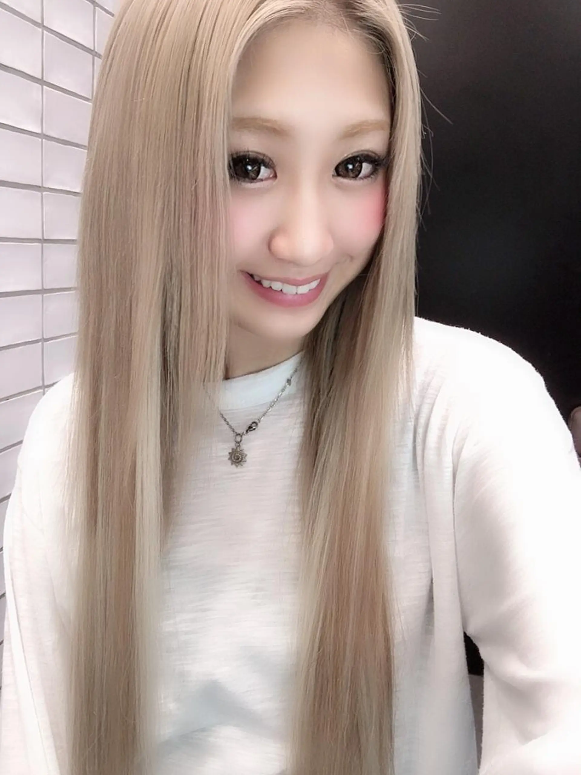 ミディアム シールエクステ エクステ Hair mission【ヘアーミッション】心斎橋所属・エクステ／レイヤー 落合/心斎橋のヘアスタイル