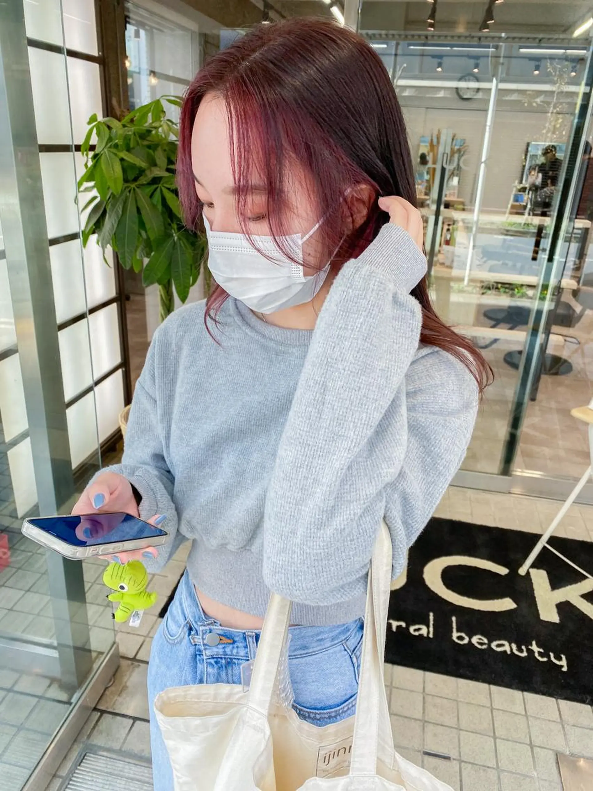 セミロング カラー 韓国風スタイル 🍓MIZUKI🍓のヘアスタイル