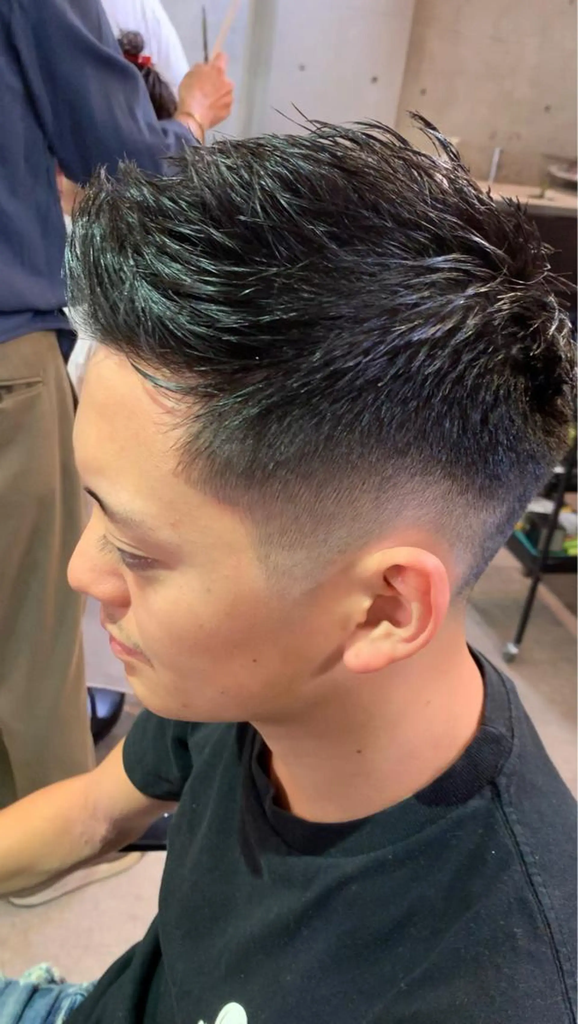 ショート トリートメント 及川シゲル 髪質改善講師のヘアスタイル