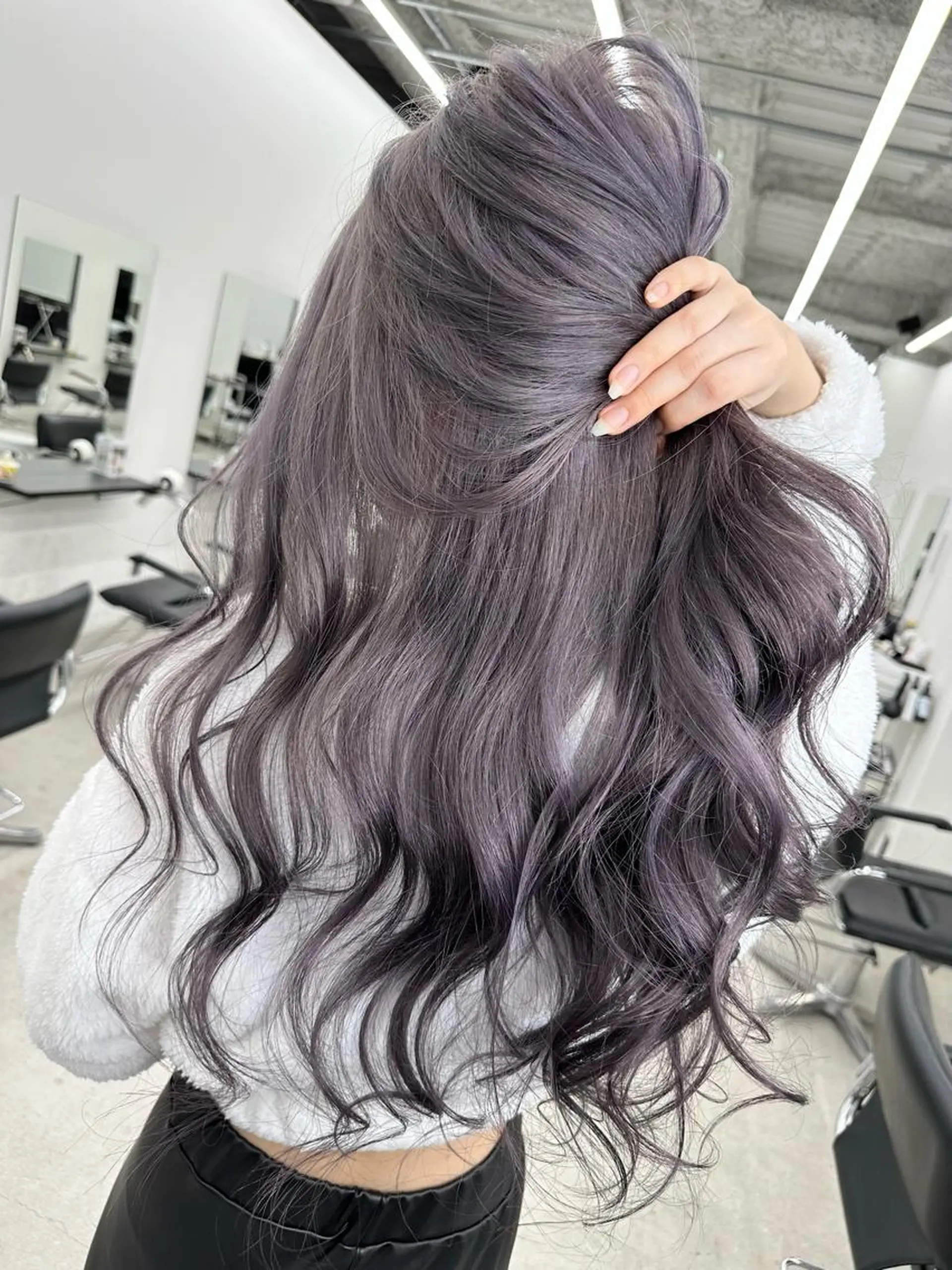 ロング カラー ラベンダーカラー ラベンダーグレー GO TODAY シェアサロン 原宿本店所属・原宿ハイトーンカラー 🌼みるい🌼のヘアスタイル