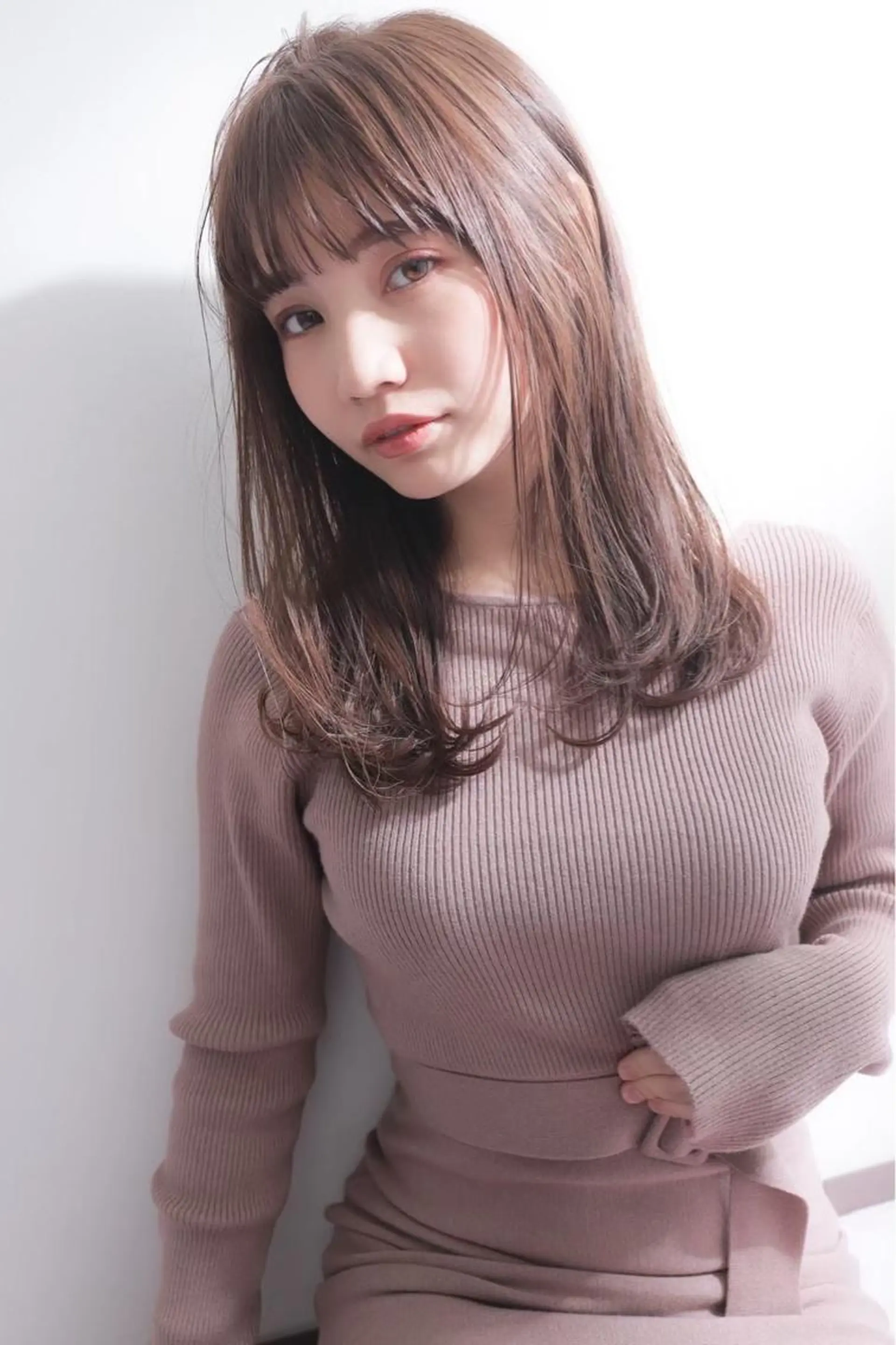 ミディアム カット ヘアカラー トリートメント レイヤーカット・ 縮毛矯正 星野のヘアスタイル