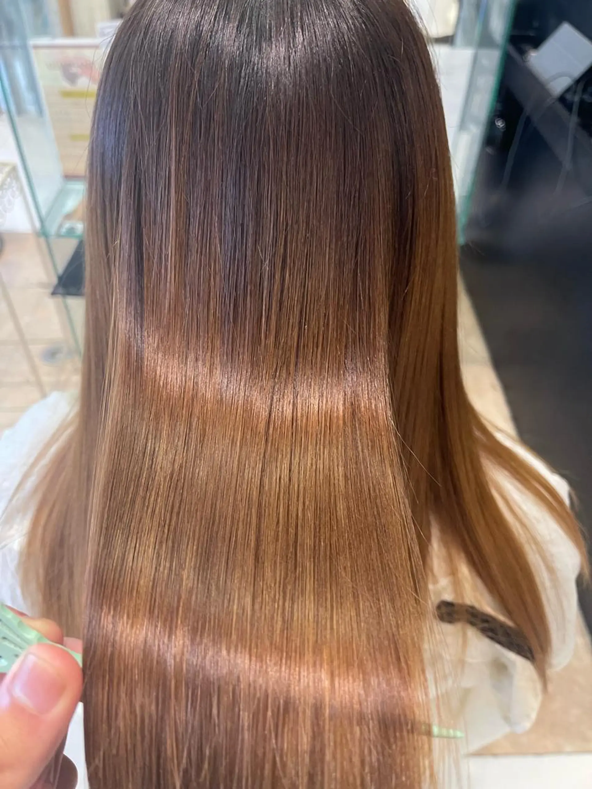 セミロング 縮毛矯正 ササ　ユウキ/パーマ 縮毛矯正/髪質改善のヘアスタイル