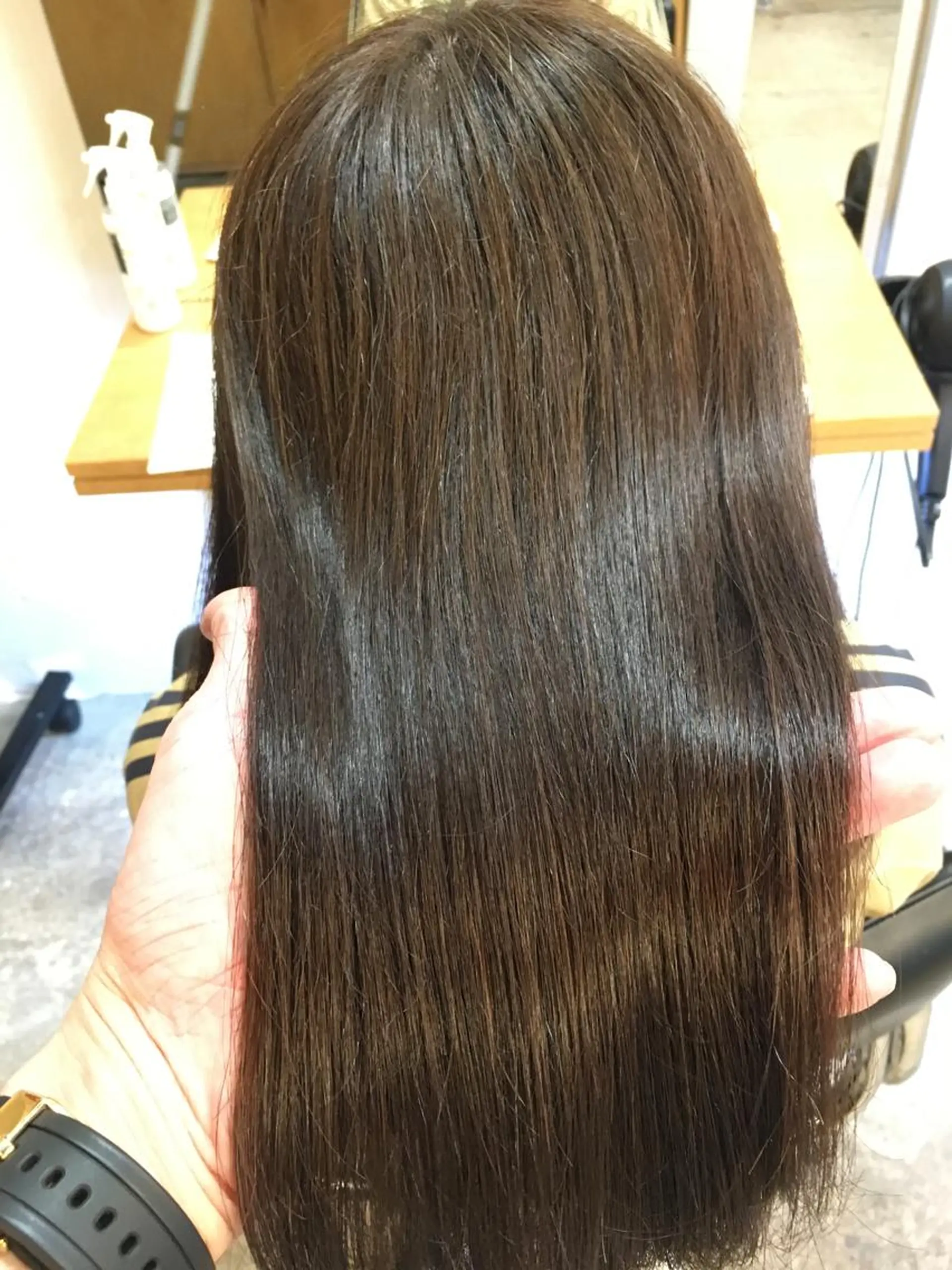 ミディアム カラー 髪質改善 トリートメント メンズ眉毛ITSUK Iメンズ専門　新宿の眉毛・アイブロウイメージ