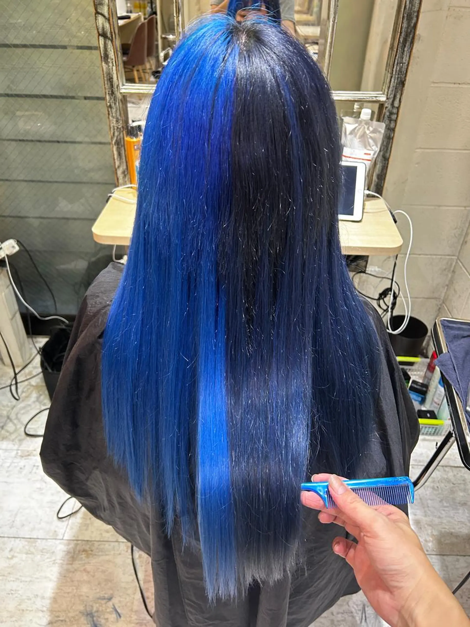 ロング カラー カット ヘアカラー トリートメント エクステ イズ ミのヘアスタイル