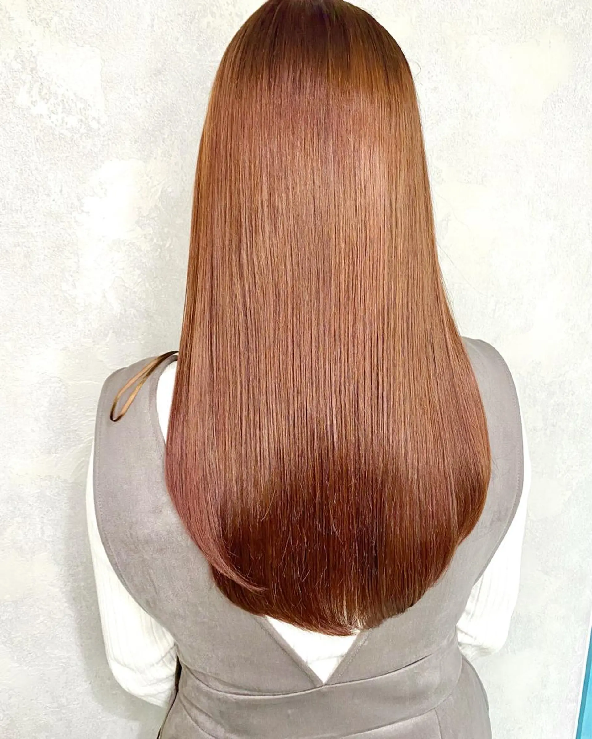 ロング カラー ベージュカラー ブリーチ デザインカラー ダブルカラー イルミナカラー 縮毛矯正 艶カラー YOSHIMURAのヘアスタイル