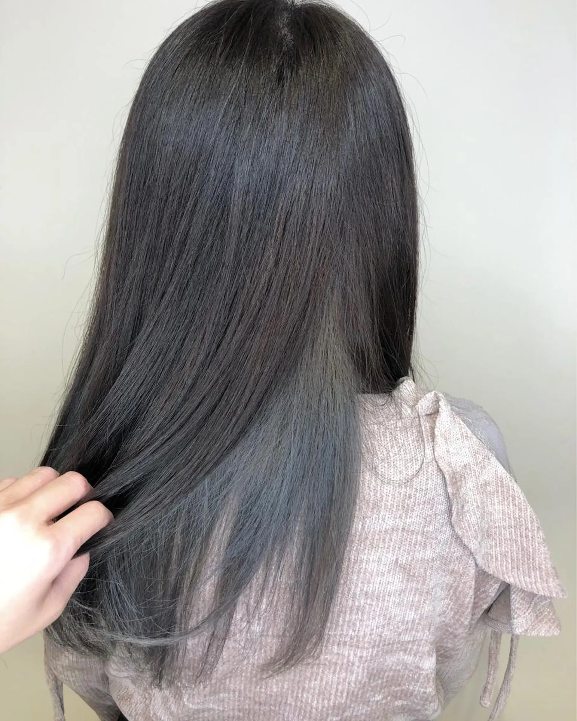 セミロング カラー デザインカラー ハイライトカラー イルミナカラー 外国人風カラー ハイライト メンズヘア特化 崎田 成人のヘアスタイル