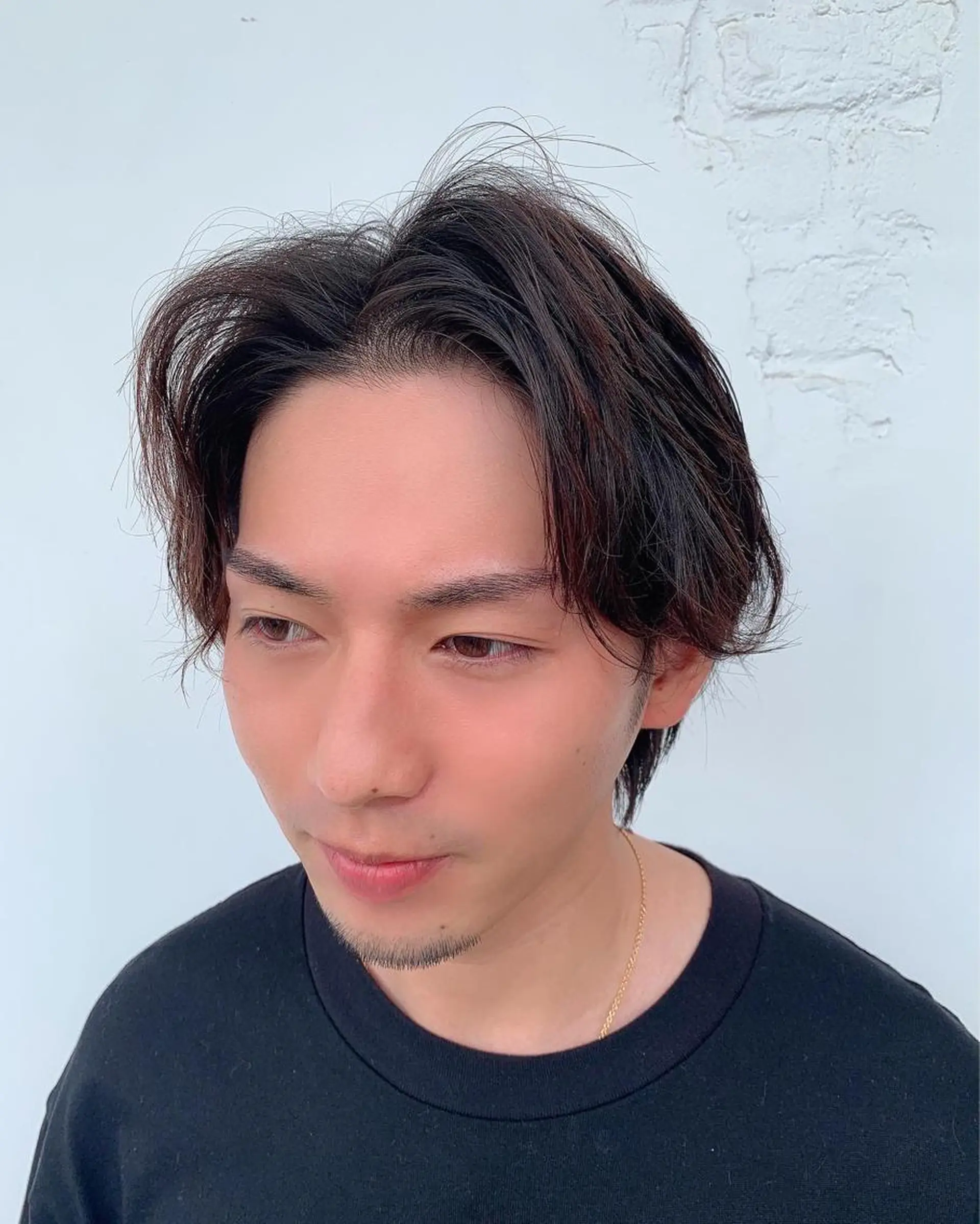 ショート パーマ メンズ センターパート ヘアカラー イーストハムネオ高木 亮人🌿のヘアスタイル