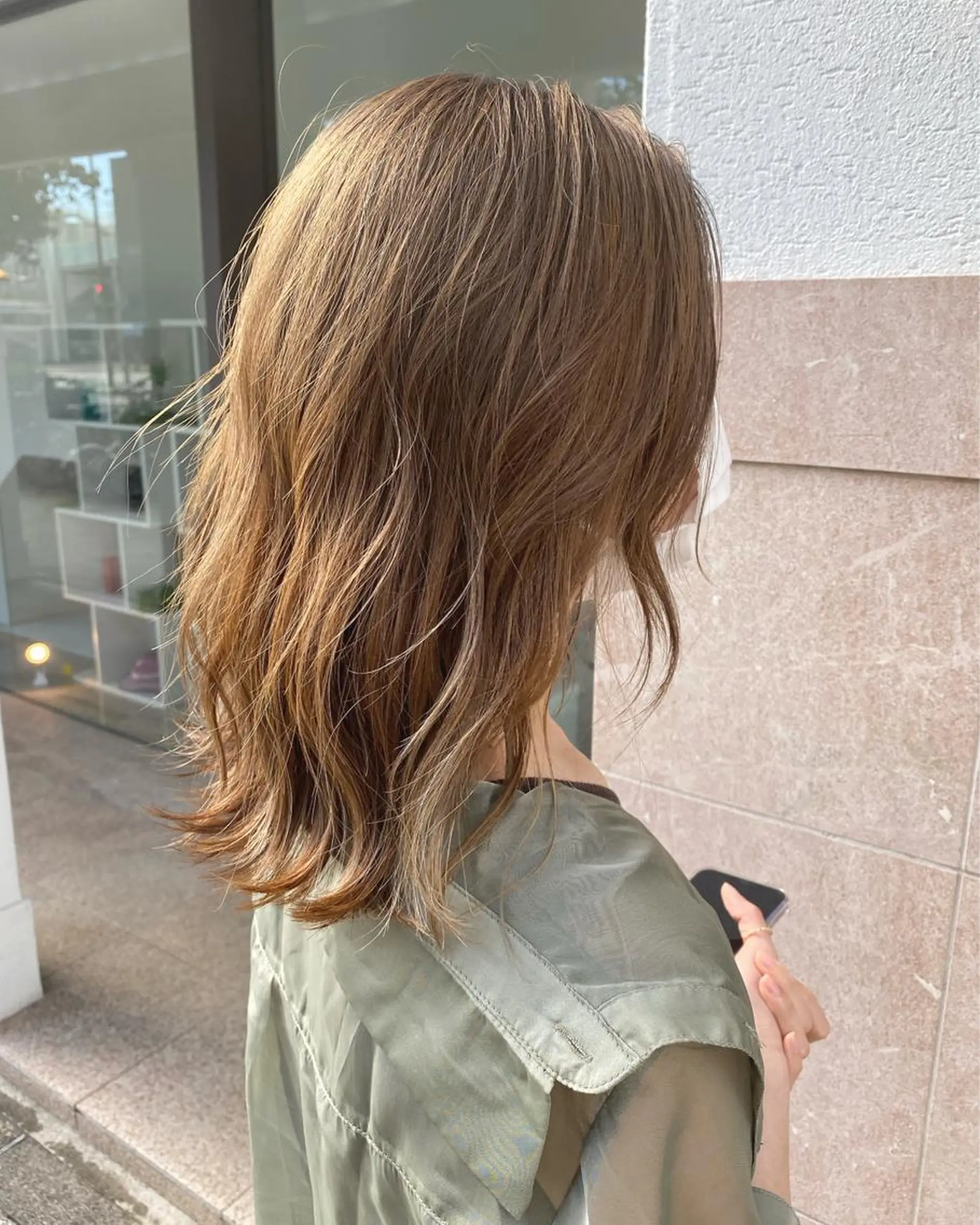 カラー ベージュカラー ブリーチ 宇佐美 朋香のマツエク・マツパデザイン