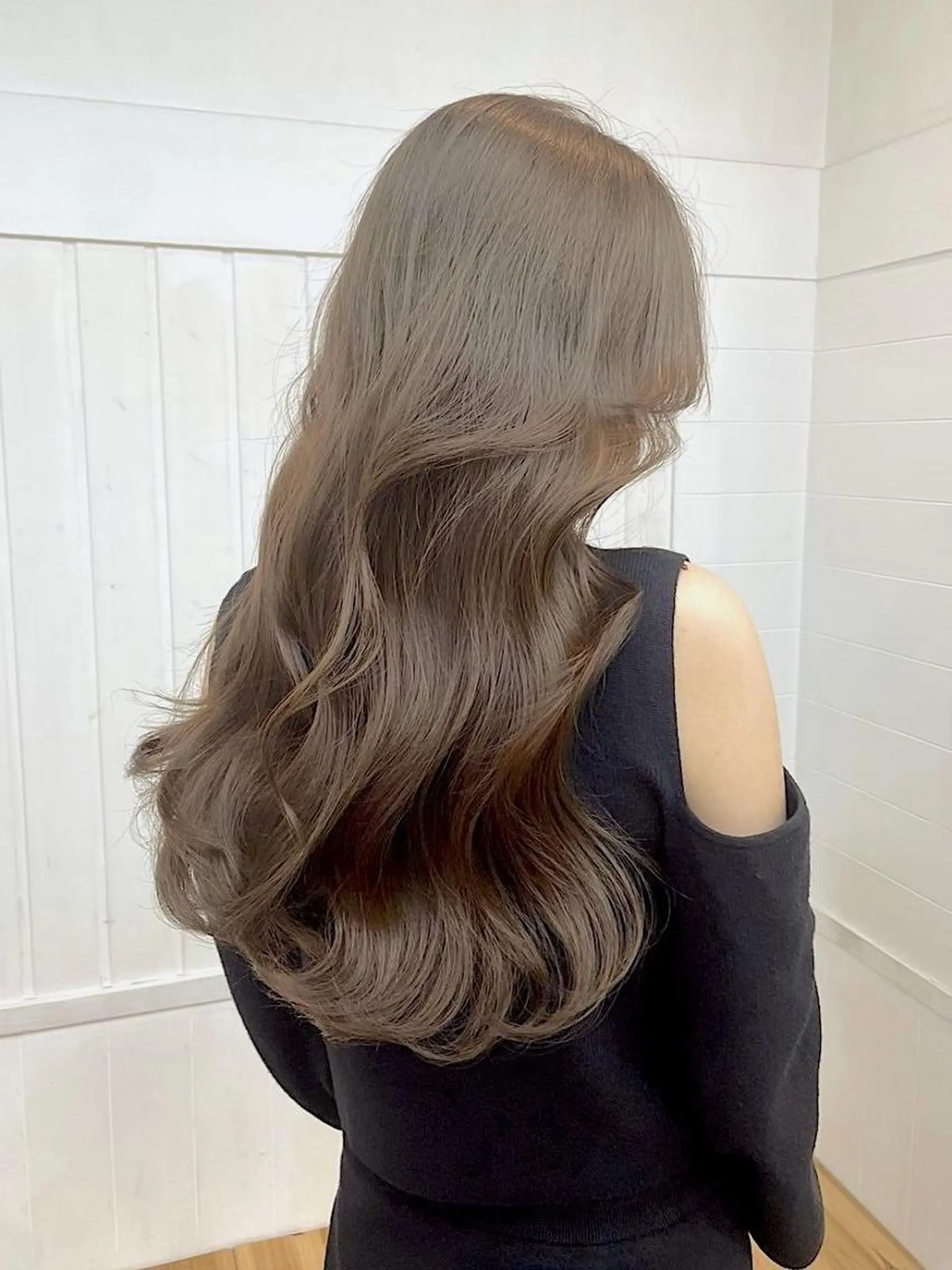 ロング カラー アディクシーカラー ブリーチ 透明感カラー グレージュ イルミナカラー カット ヘアカラー トリートメント N° anfeel 渋谷🪞🫧のヘアスタイル