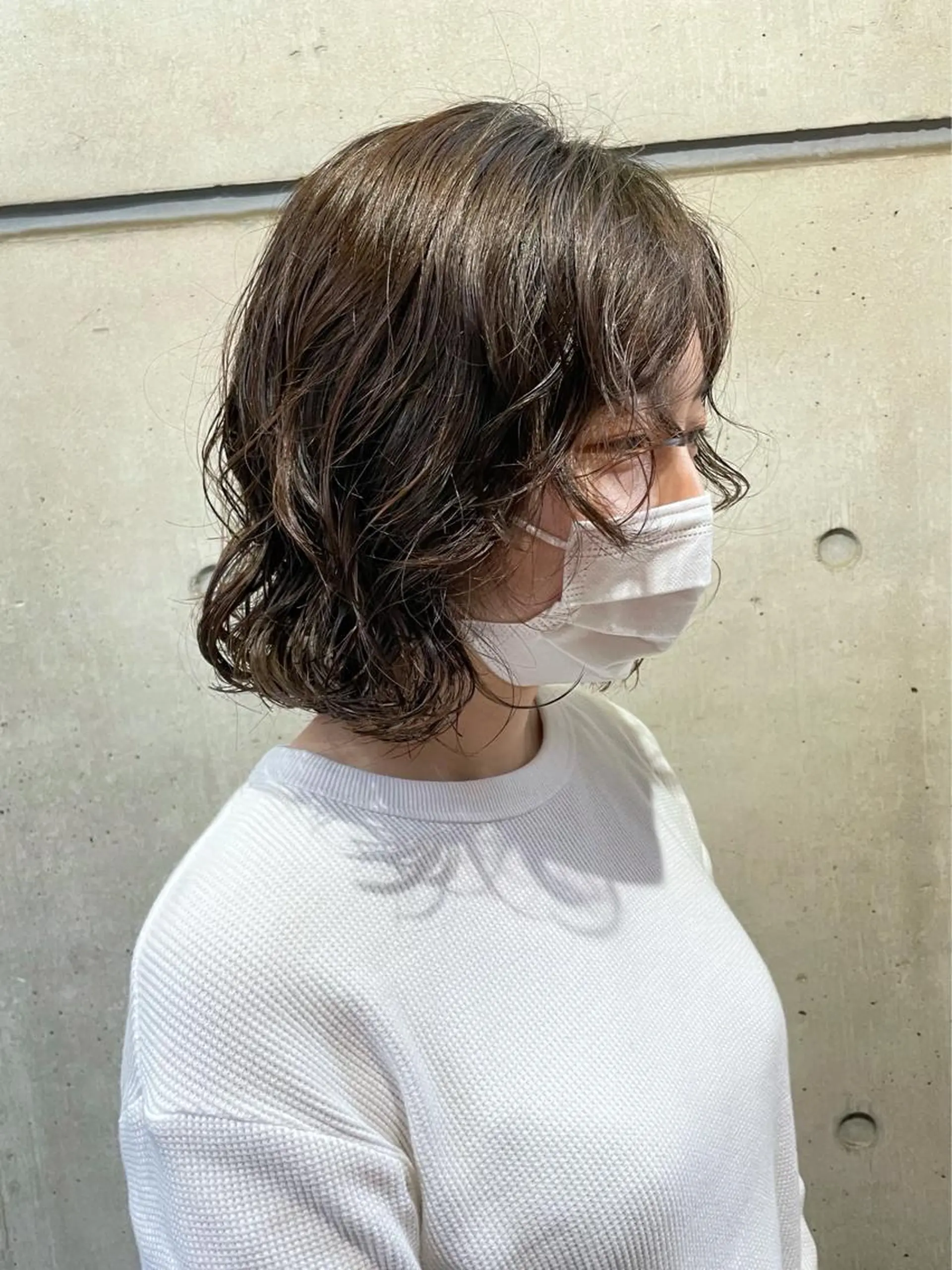 ミディアム パーマ ミディアムパーマ ボブ くせ毛 ハイライト ウルフカット カット パーマ トリートメント 銀座No.1髪質改善 縮毛矯正/本木のヘアスタイル