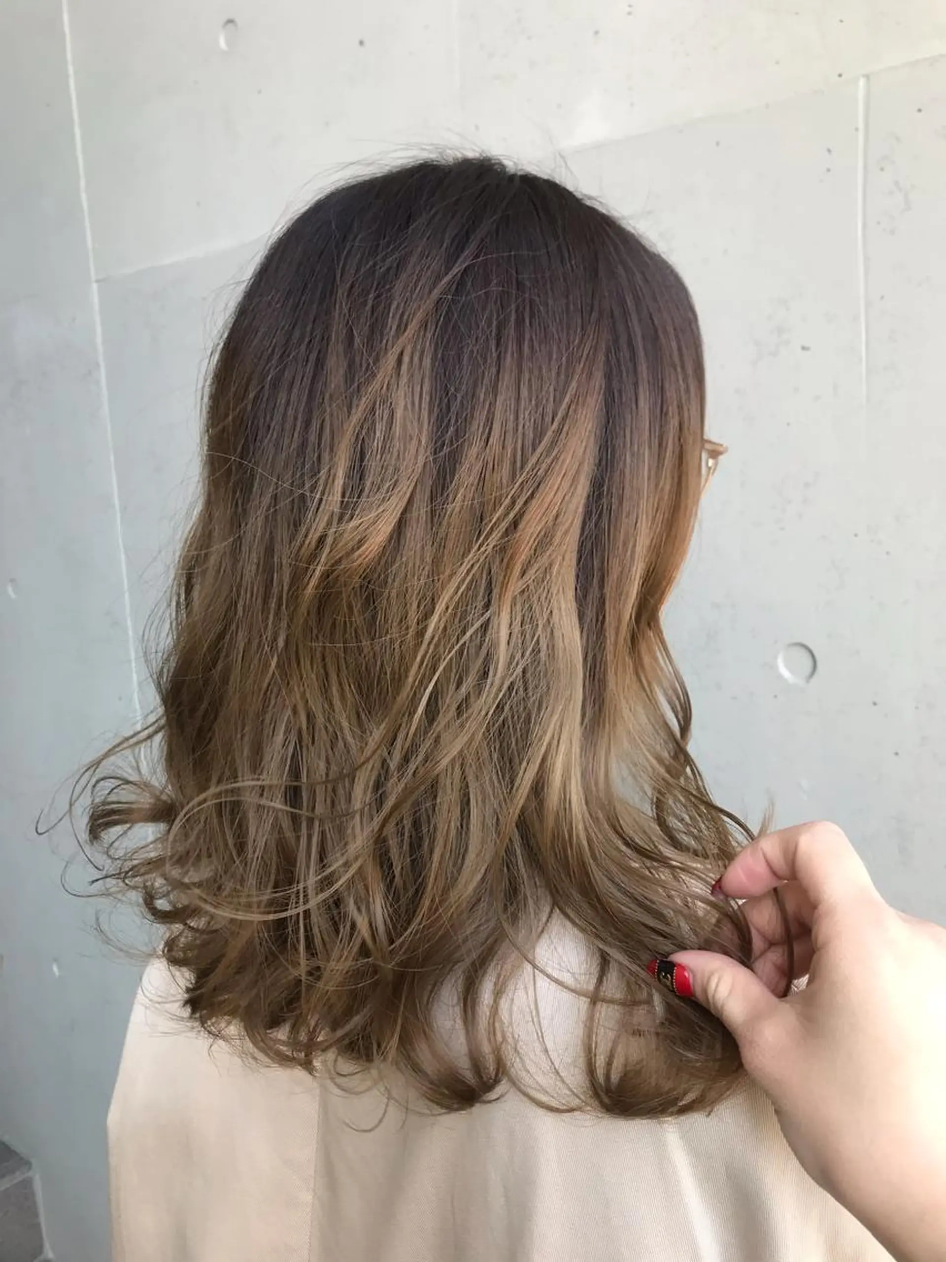 セミロング カラー 一ノ瀬 蘭のヘアスタイル