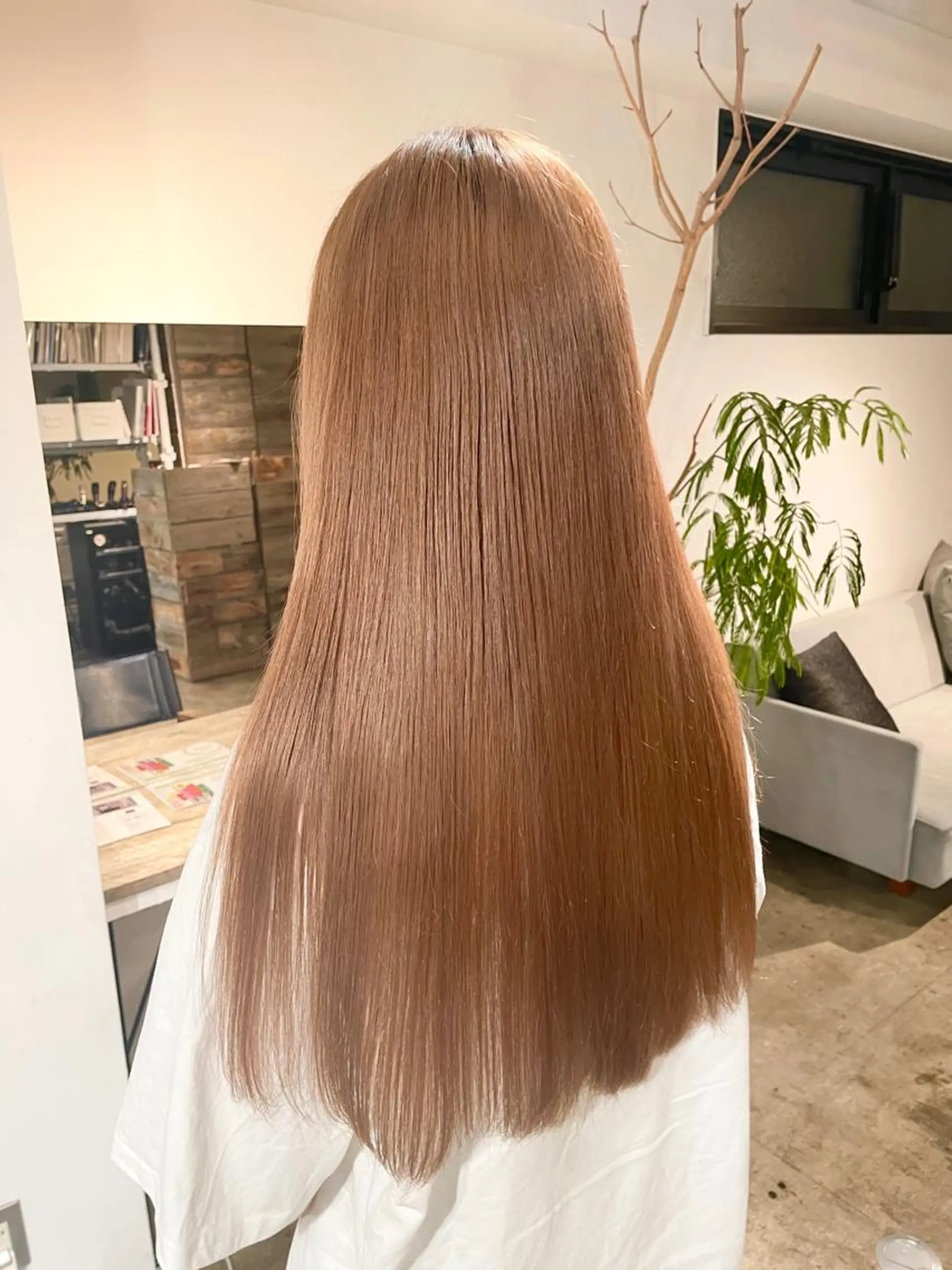 ロング カラー ベージュカラー ブラウンカラー ブラウンベージュ ミルクティーベージュ 暖色カラー🍒 ケアブリーチ/akiのヘアスタイル