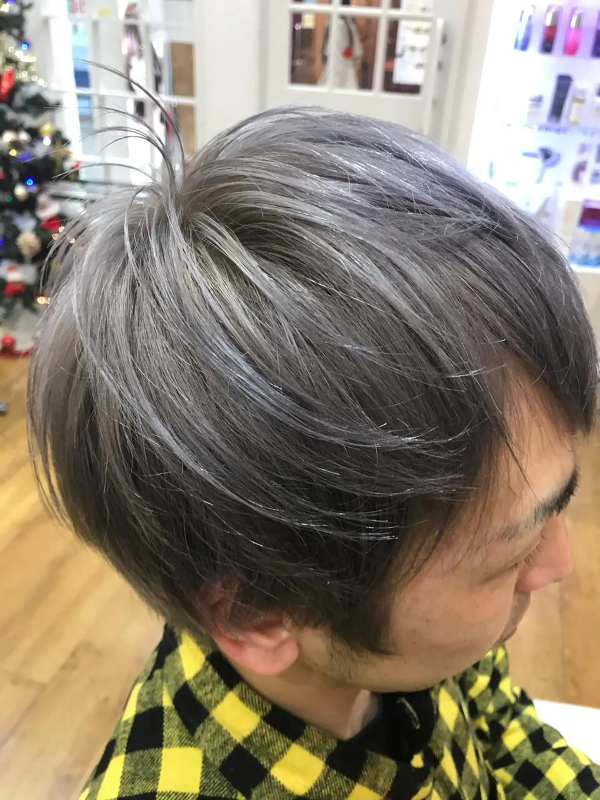 ショート カラー メンズ 若林 亜季のヘアスタイル