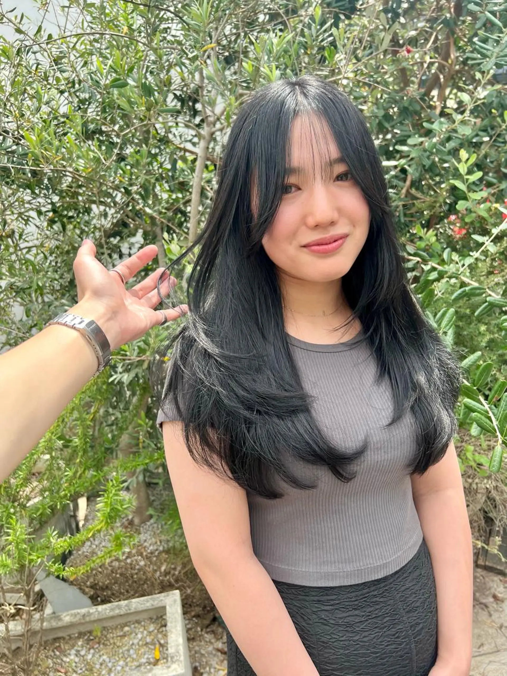 ロング レイヤーカット ロング カット ヘアカラー sakoda shunkiのヘアスタイル