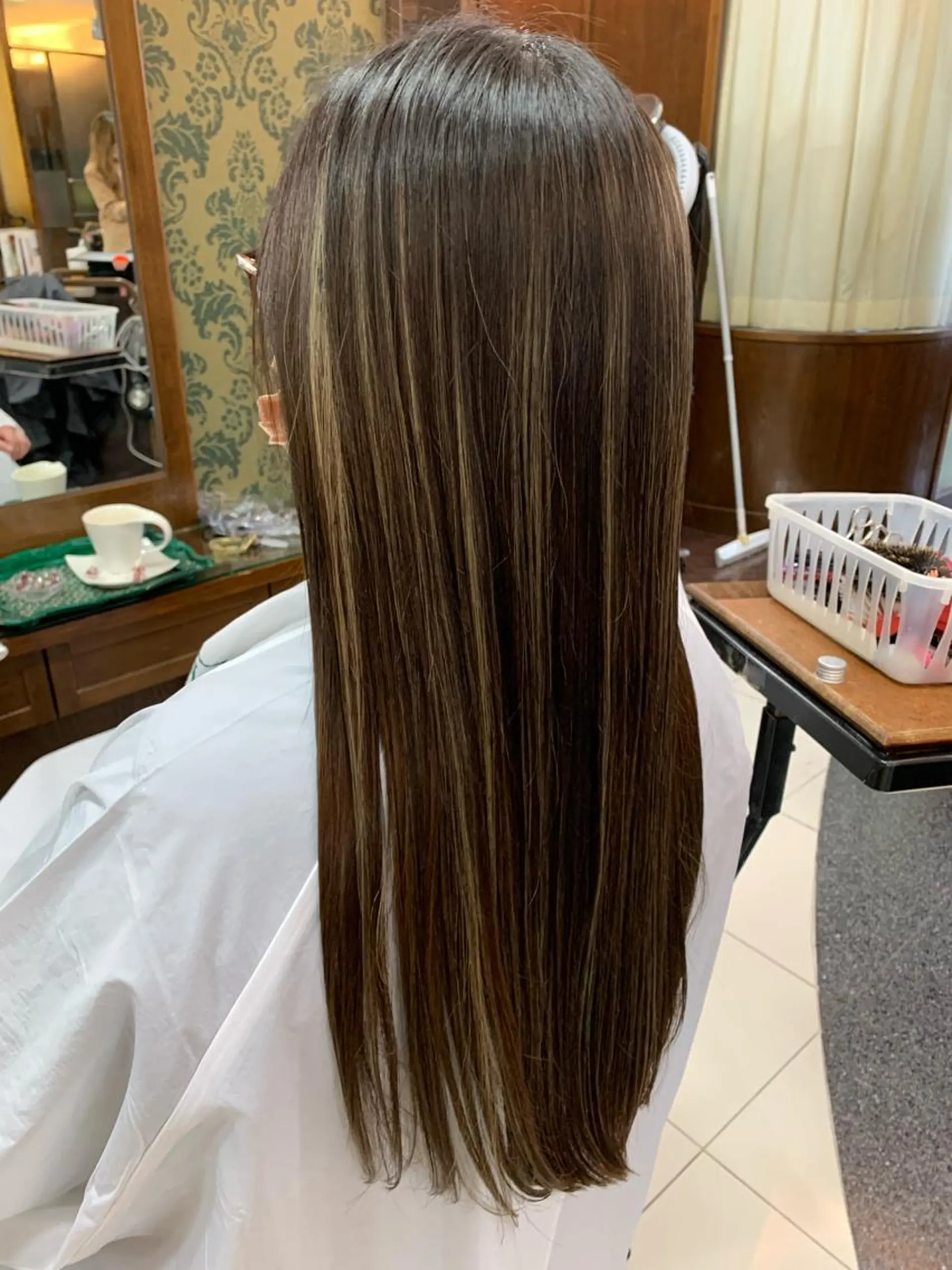 ロング カラー 吉田 朱理のヘアスタイル