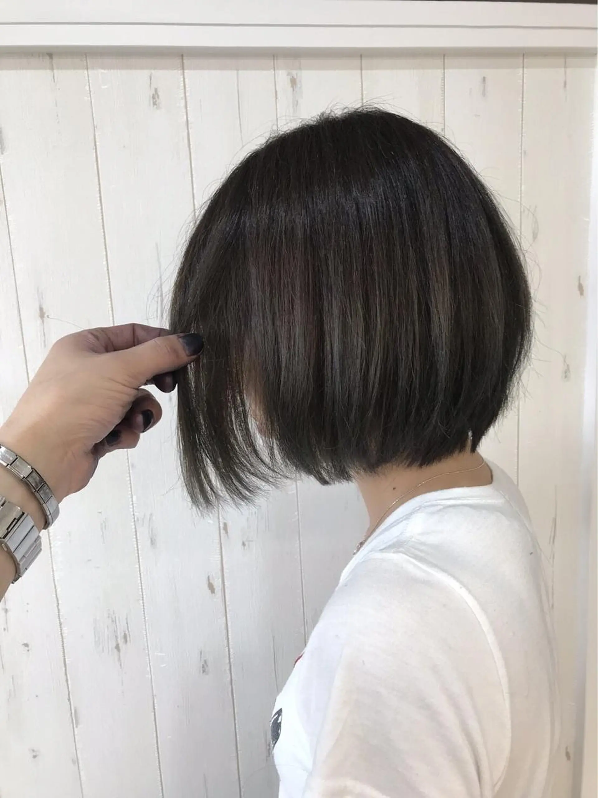 ショート カラー パーマ ヘアアレンジ キッズ ネイル マツエク・マツパ メンズ人気NO,1 Genieジーニーのヘアスタイル