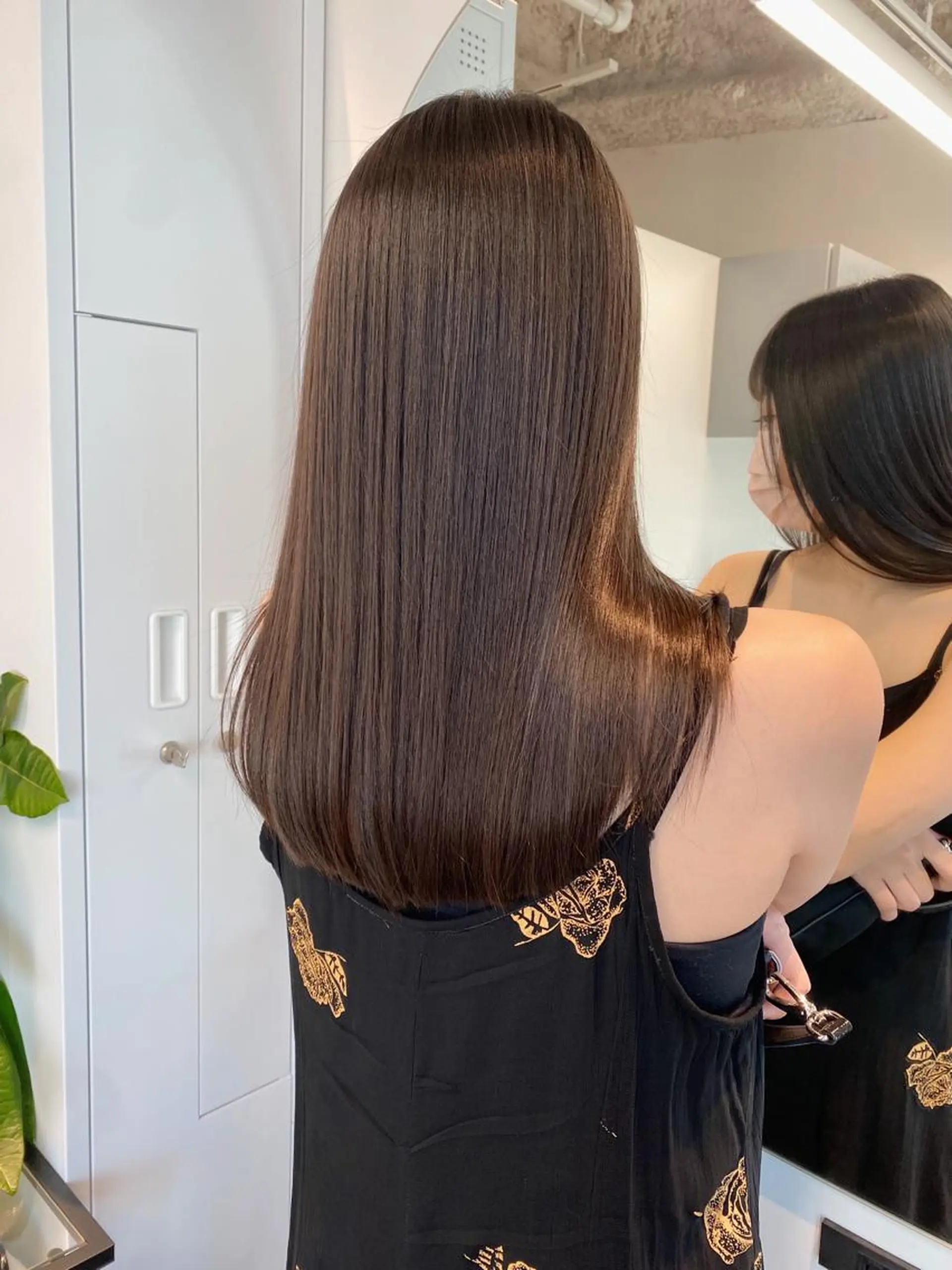 セミロング カラー 髪質改善 トリートメント ブリーチなしカラー/ 髪質改善/寺門束のヘアスタイル