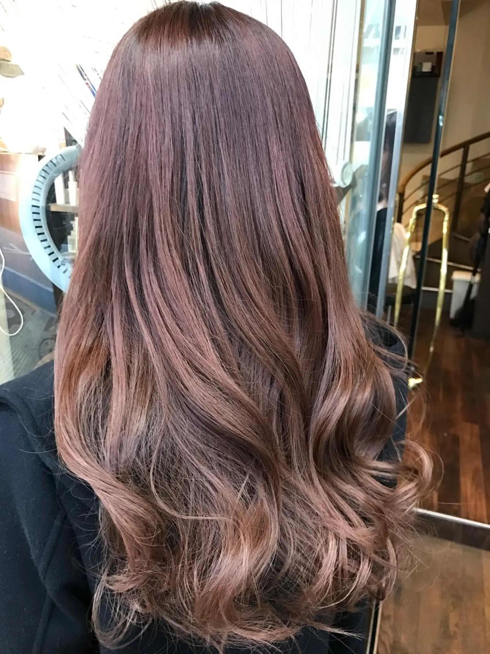 ロング カラー Parfait 山本のヘアスタイル