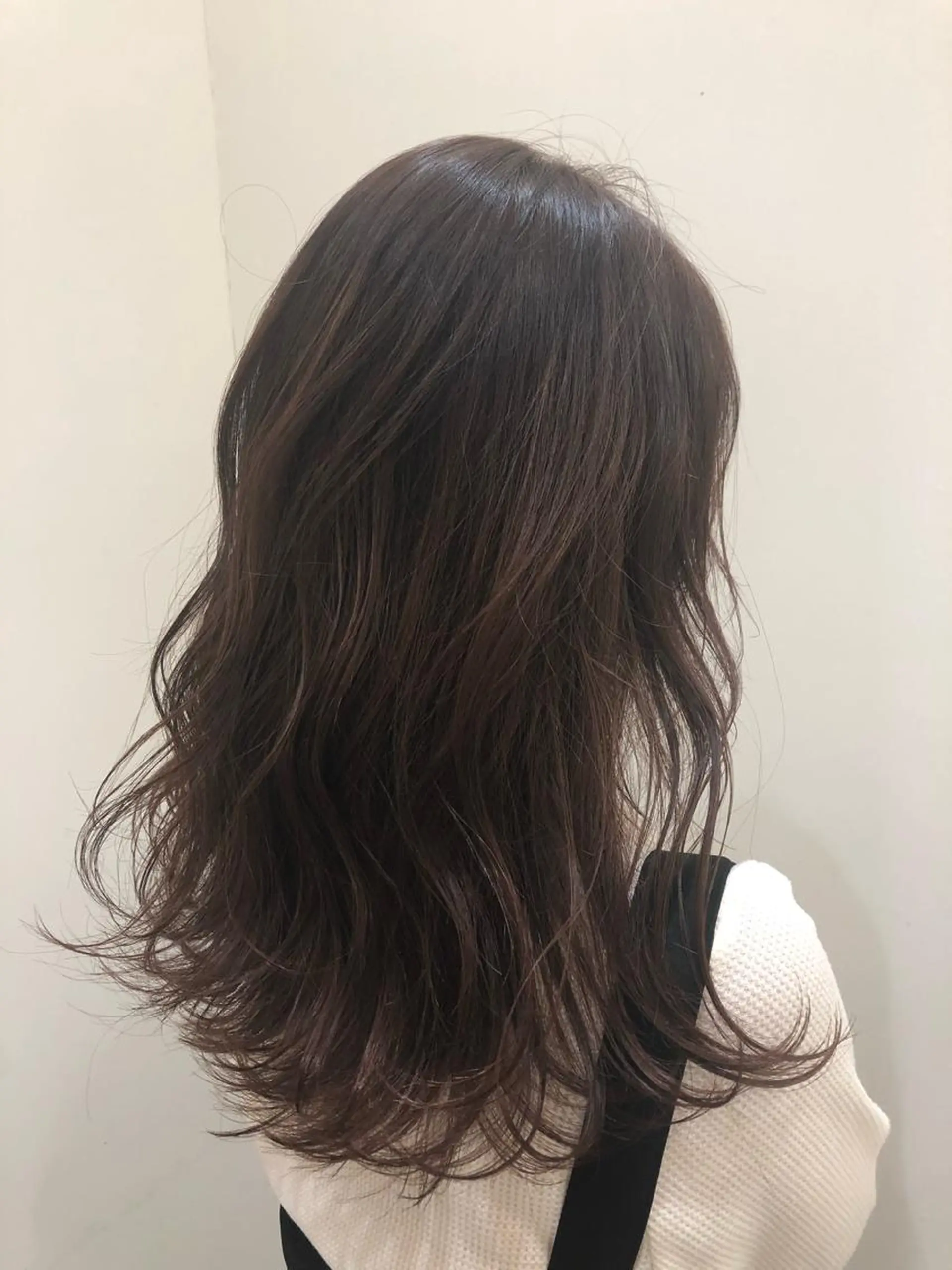 ロング 銀座／レイヤーカット 🤍内野すみれのヘアスタイル