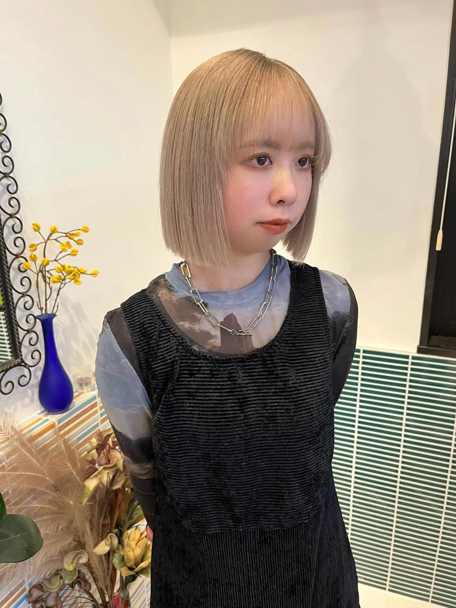 ミディアム カラー ブリーチ ヘアカラー トリートメント 🩷ハイトーン透明感 レイヤー🩷ユリカのヘアスタイル